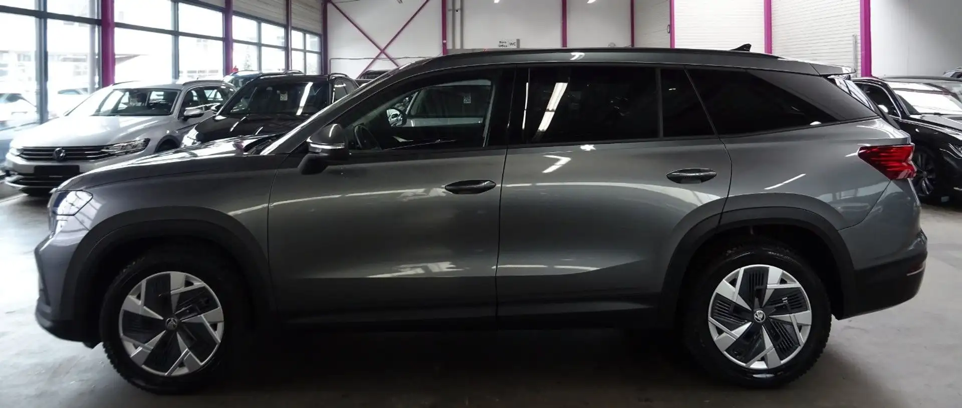 Skoda Kodiaq KODIAQ 2.0TDI 4x4 *7 SITZ*AHK*ACC*MATRIX*CAM*KEY Grau - 2