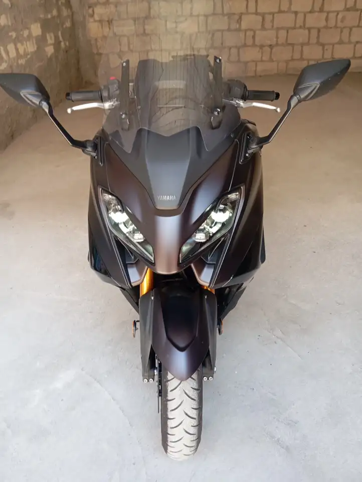 Yamaha Tmax 560