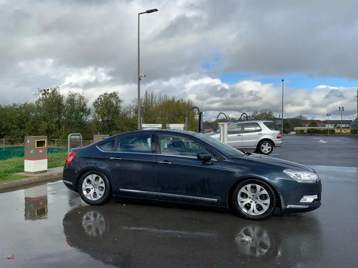 Citroen C5 HDi 135 Exclusive Bleu - 2