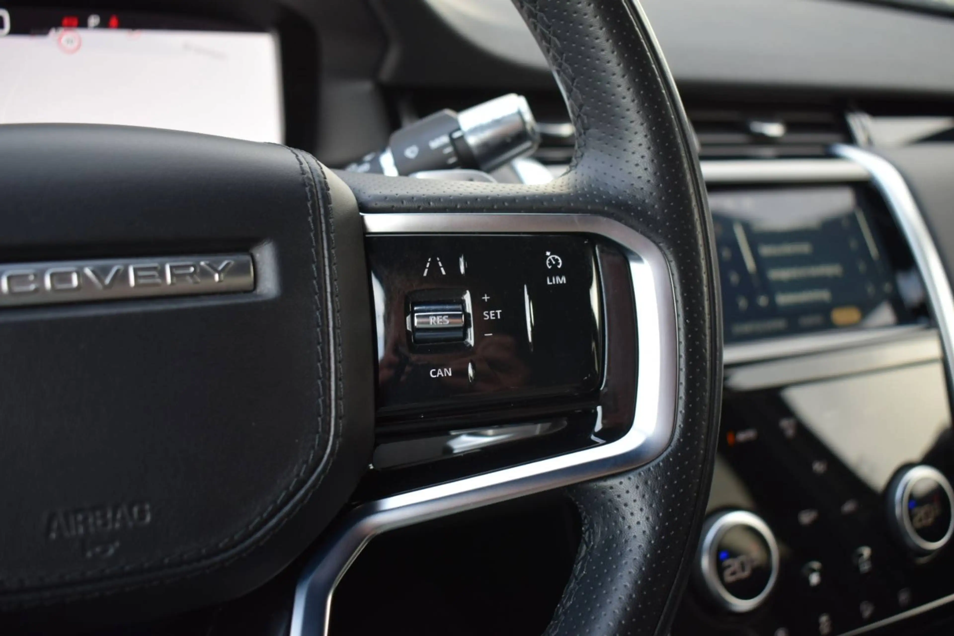 Land Rover Discovery Sport P300e R-Dynamic SE, Keyless/20"/Trekh/LED/Leder/12way/CarPlay/3D — photo 41