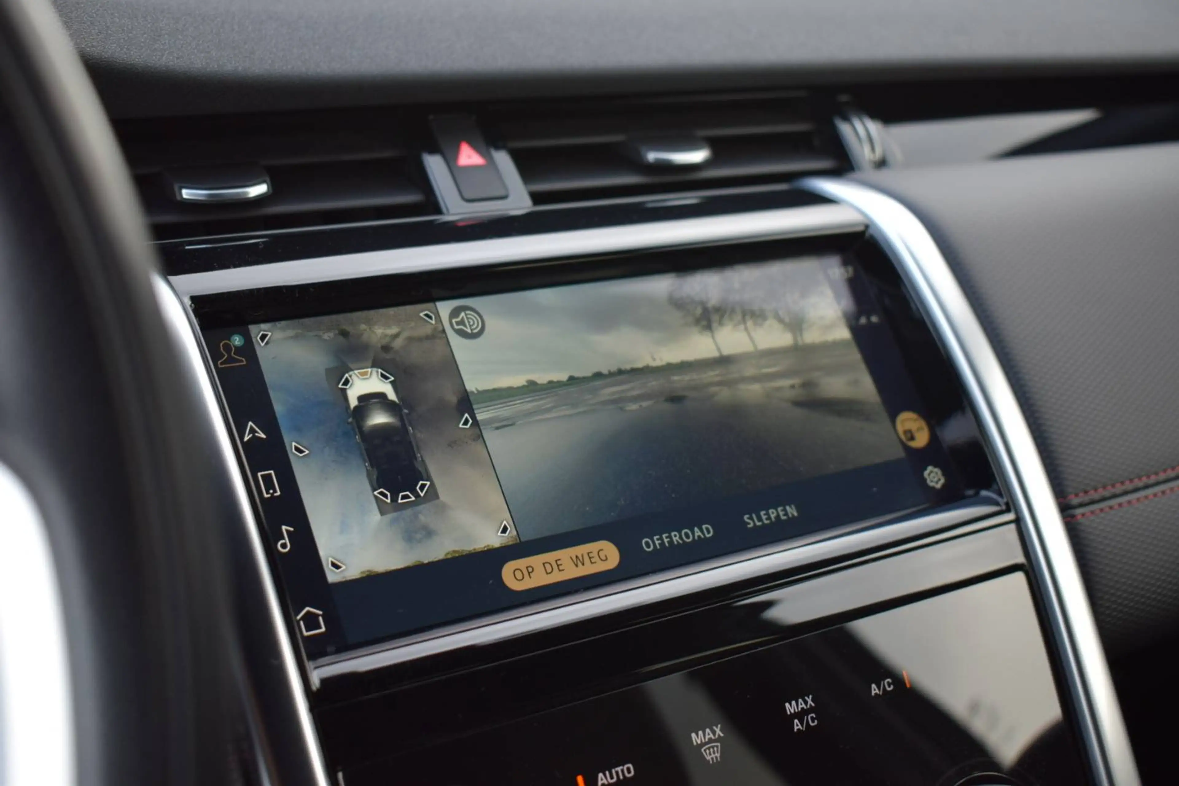 Land Rover Discovery Sport P300e R-Dynamic SE, Keyless/20"/Trekh/LED/Leder/12way/CarPlay/3D — photo 38