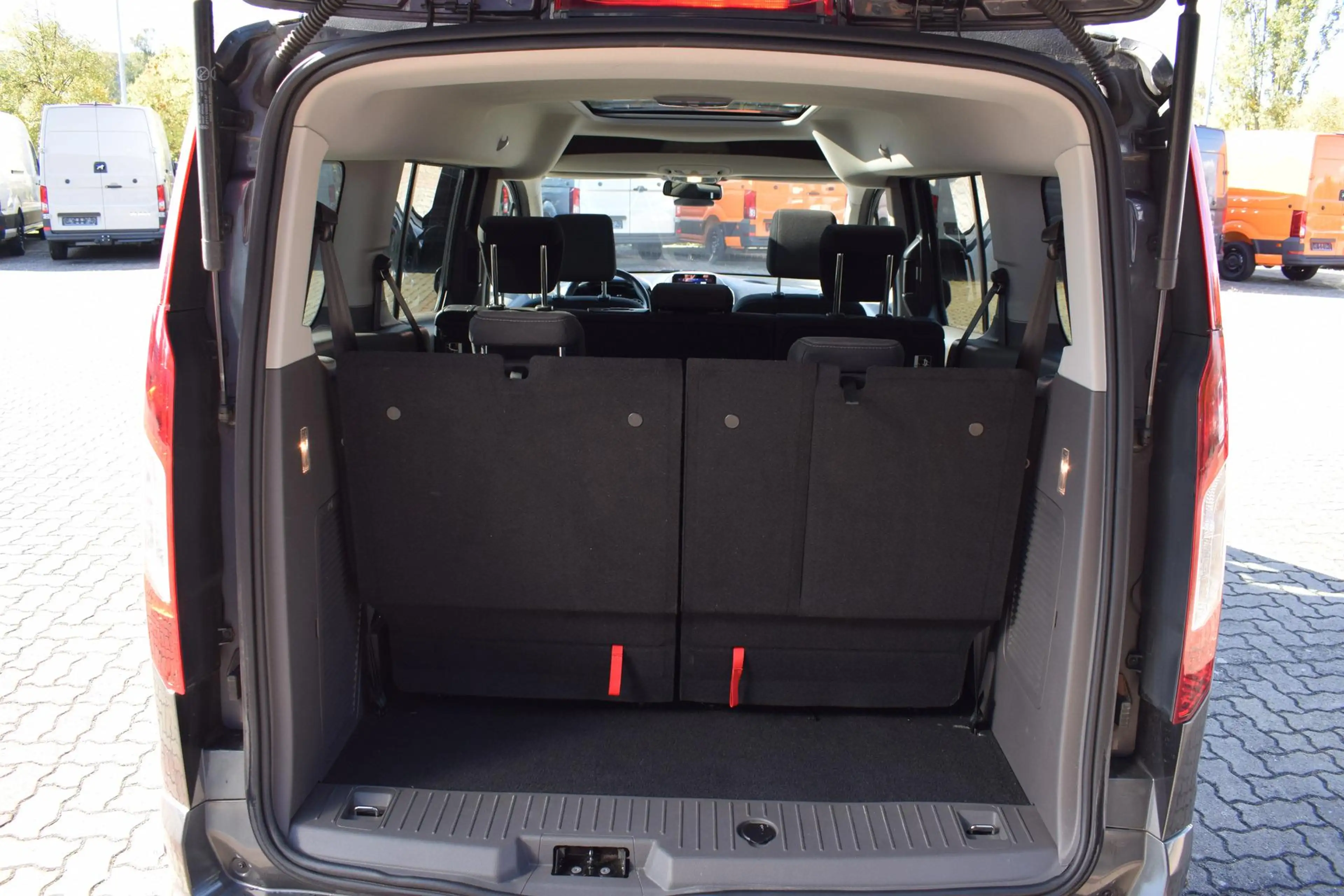 Ford Tourneo Connect Grand Titanium L2 Top Ausstattg — photo 19