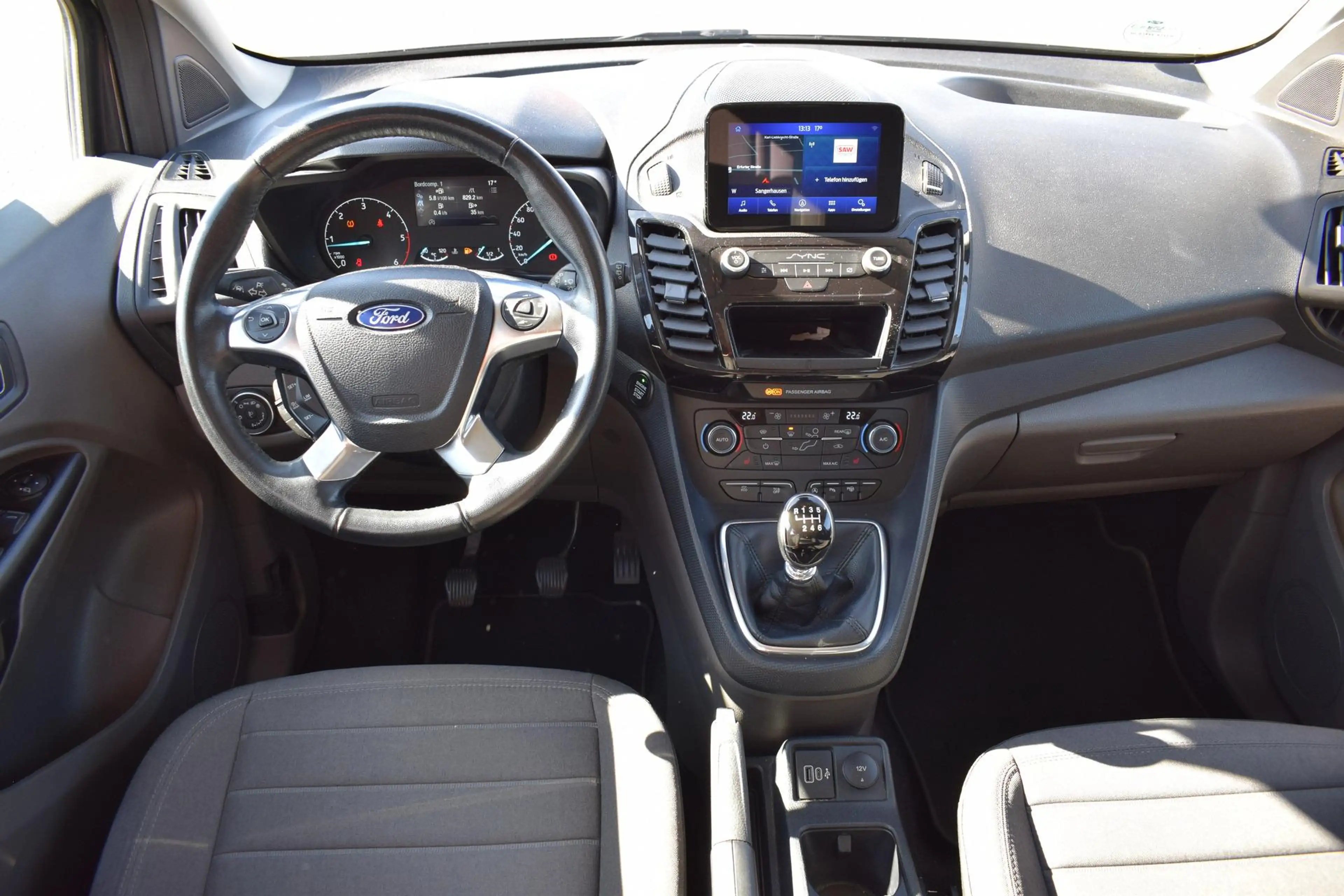 Ford Tourneo Connect Grand Titanium L2 Top Ausstattg — photo 9