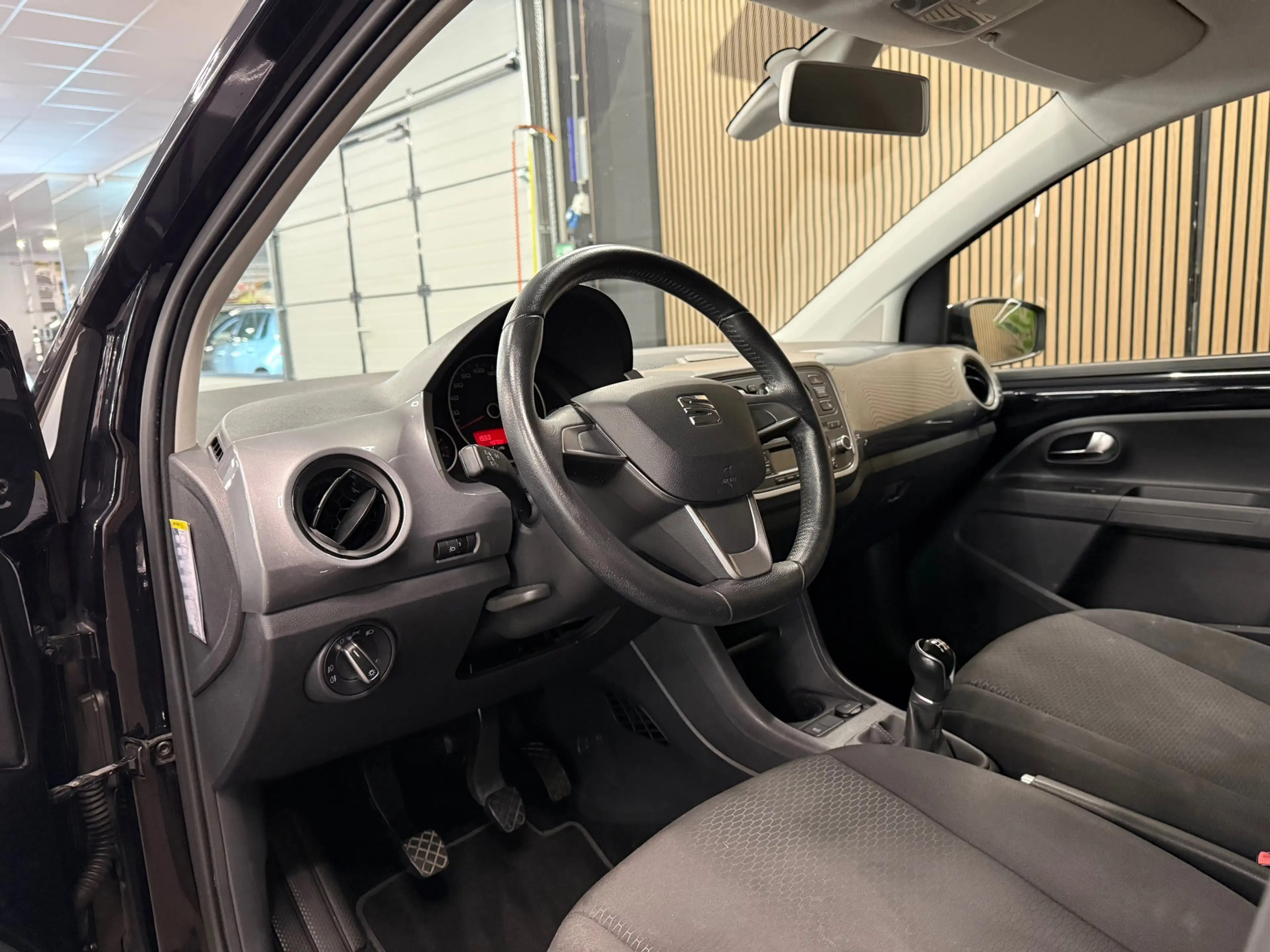 SEAT Mii 1.0 Sport Dynamic * Stoelverwarming / Airco / LM V — photo 12