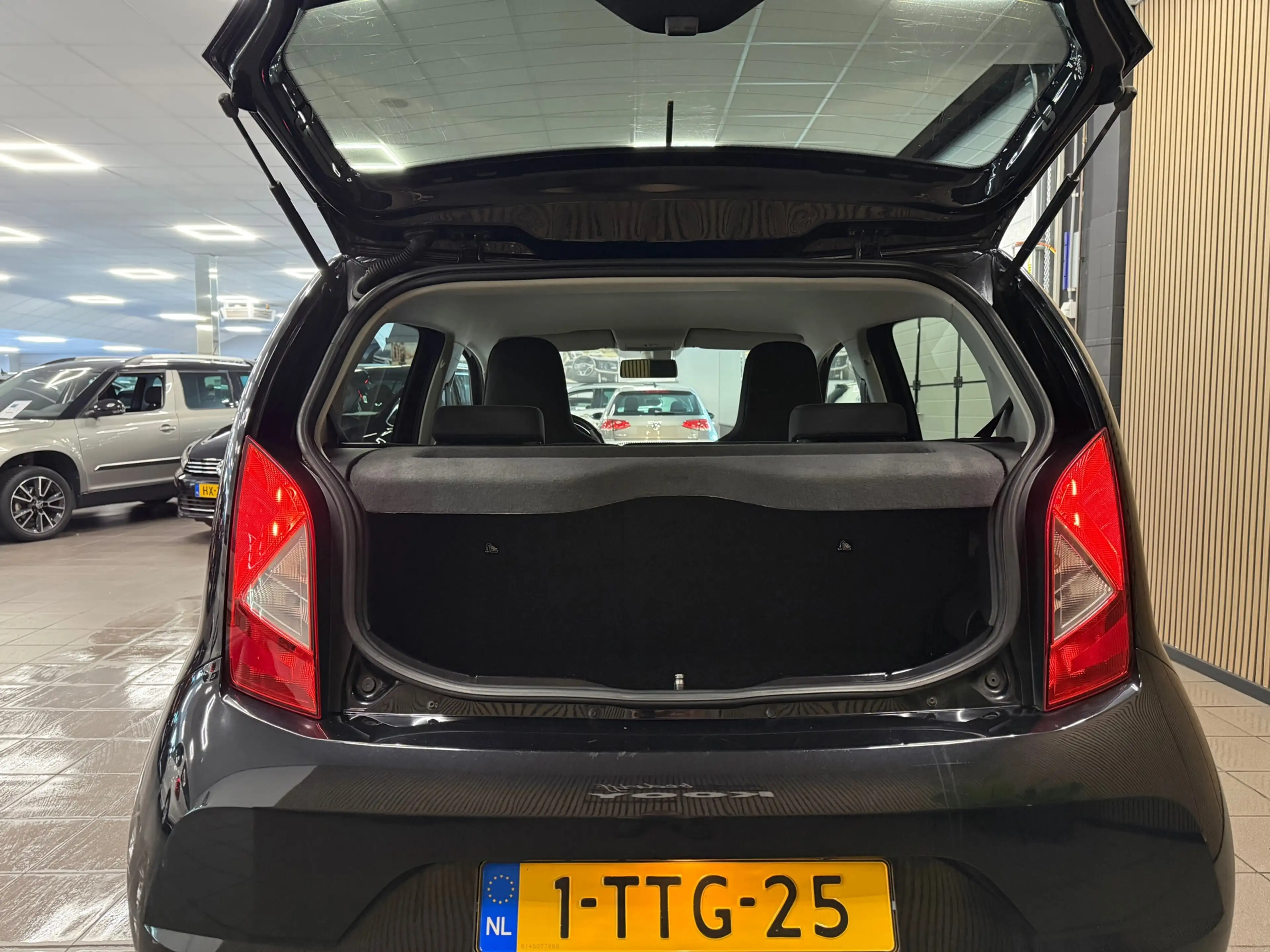 SEAT Mii 1.0 Sport Dynamic * Stoelverwarming / Airco / LM V — photo 5
