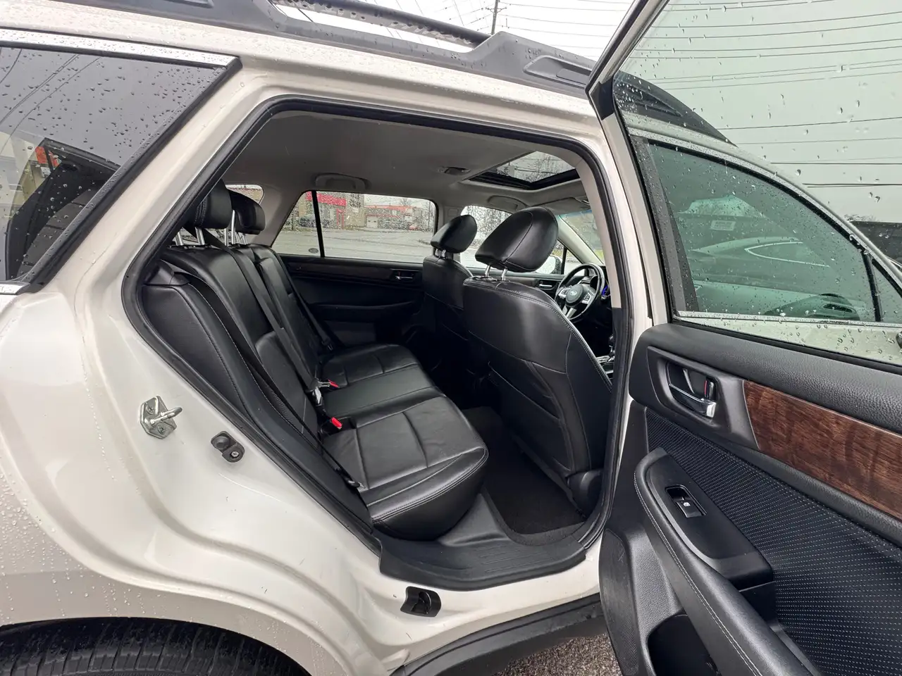 Subaru OUTBACK снимка Subaru OUTBACK