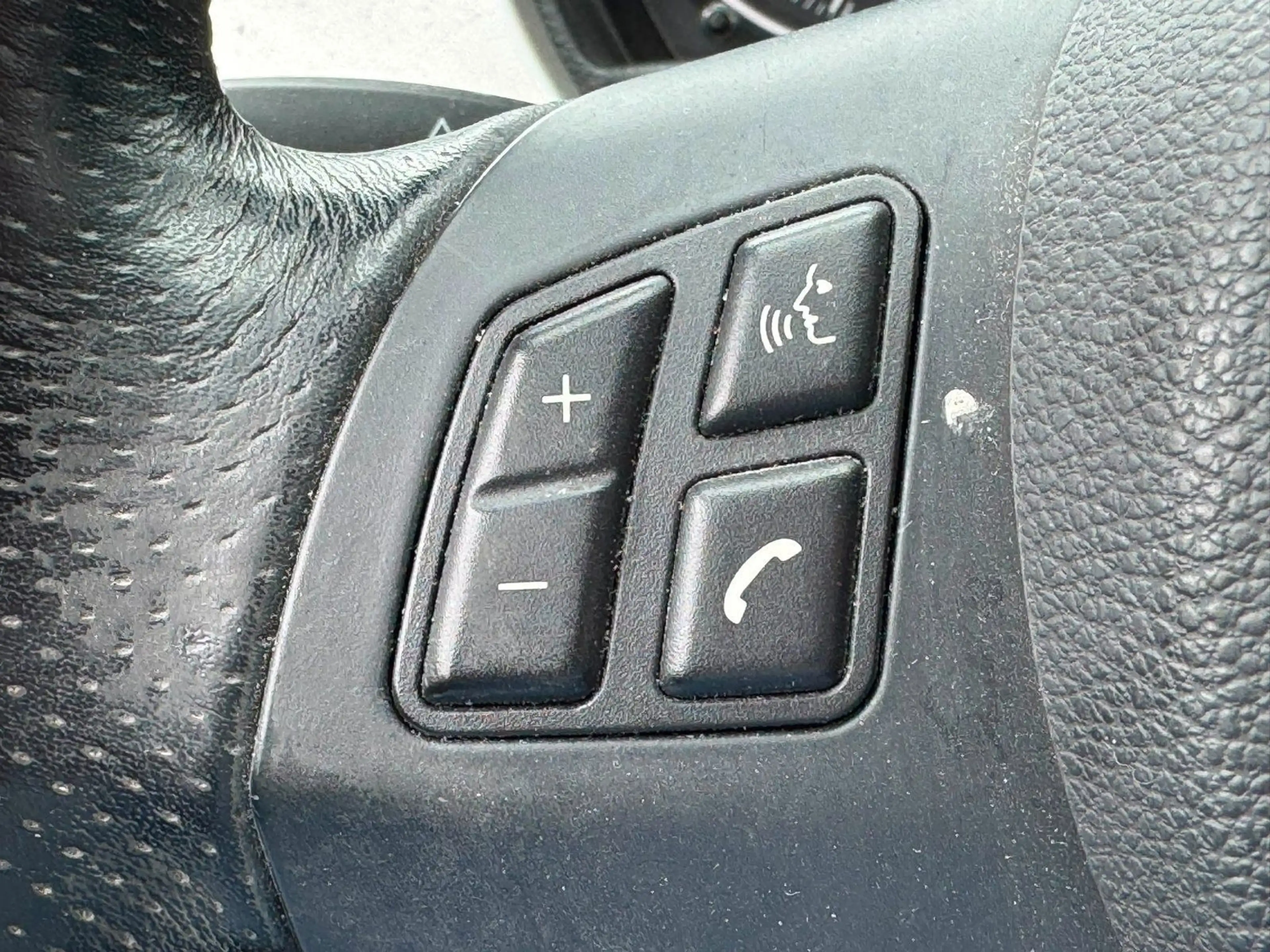 BMW 325 d ConnectedDrive PDC. M-Lenkrad. Klima — photo 12