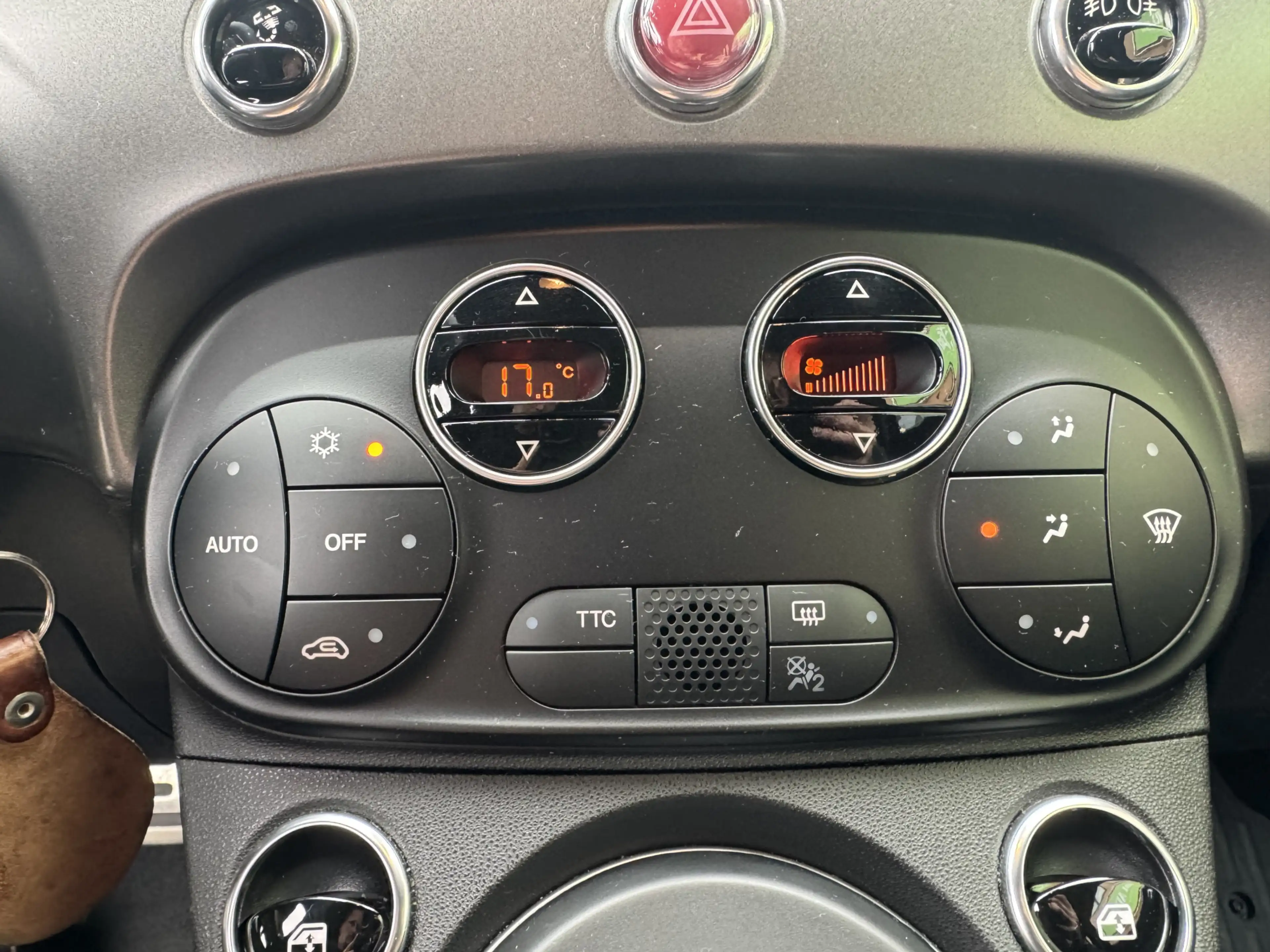 Fiat 500 Abarth 1.4 T-Jet Turismo Automaat, als nieuw — photo 13