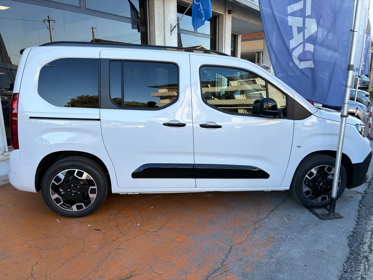 Fiat Doblo Doblo Passo Corto 1.5 d Magic Top 100cv Bianco - 2