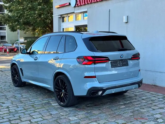 BMW X5 view 7