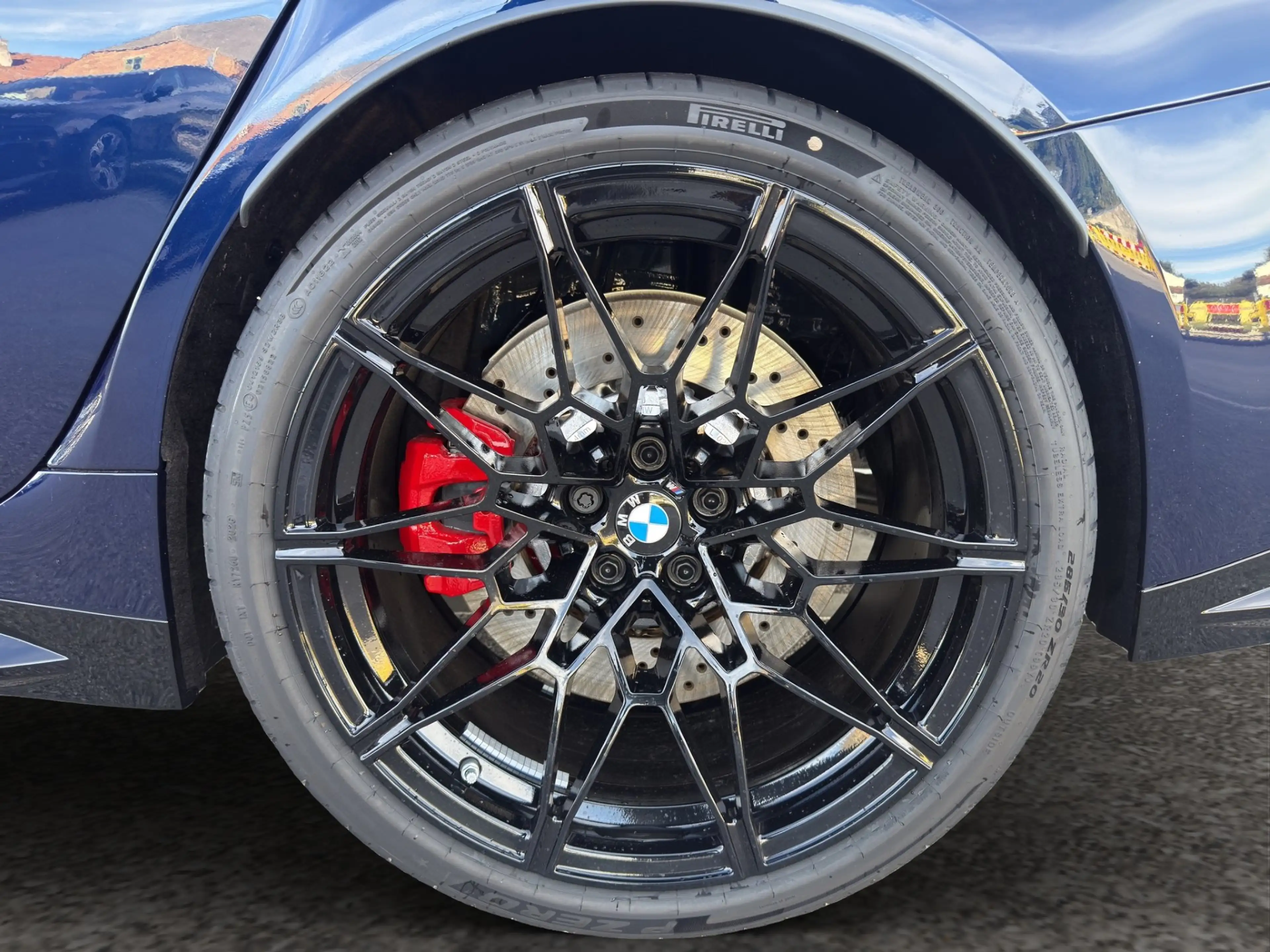 BMW M3 Competition M xDrive — photo 8
