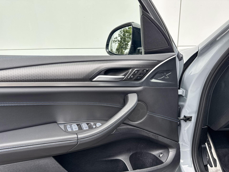 BMW X3 xDrive30e Business Edition Plus — photo 8
