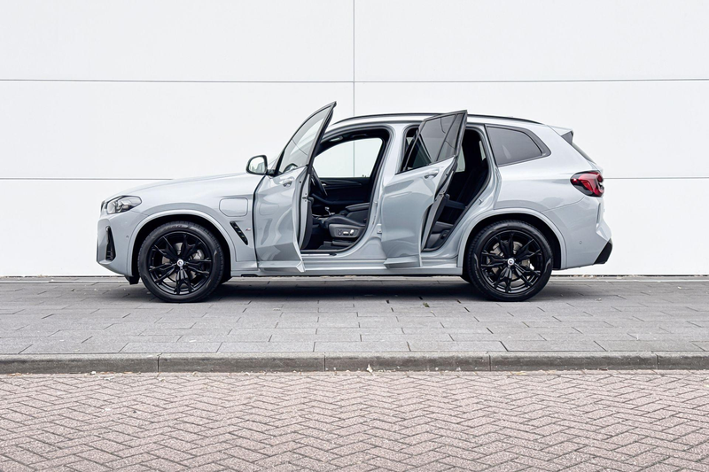 BMW X3 xDrive30e Business Edition Plus — photo 3