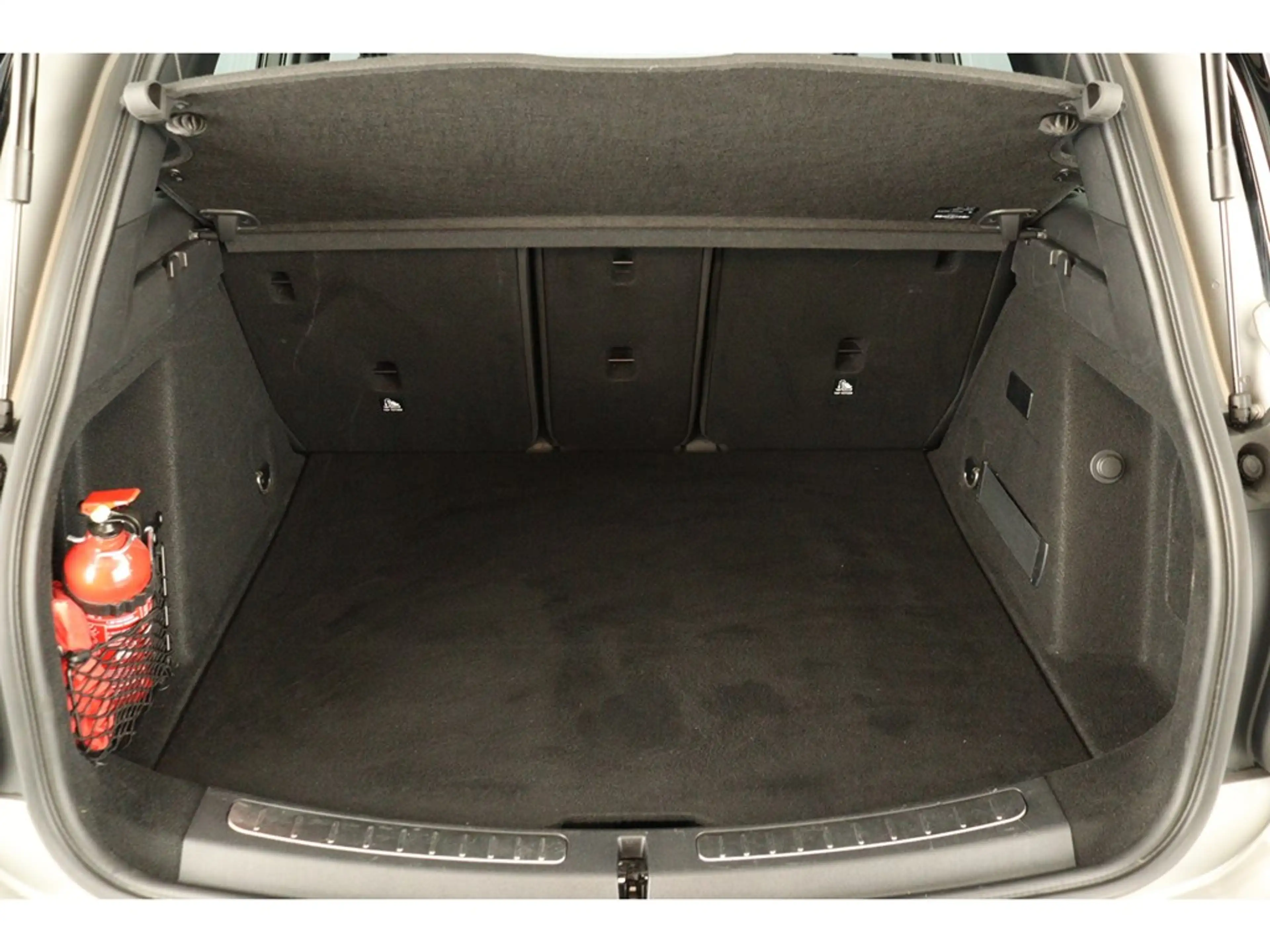 MINI Cooper SE Countryman ALL4 220pk Pack Business — photo 13