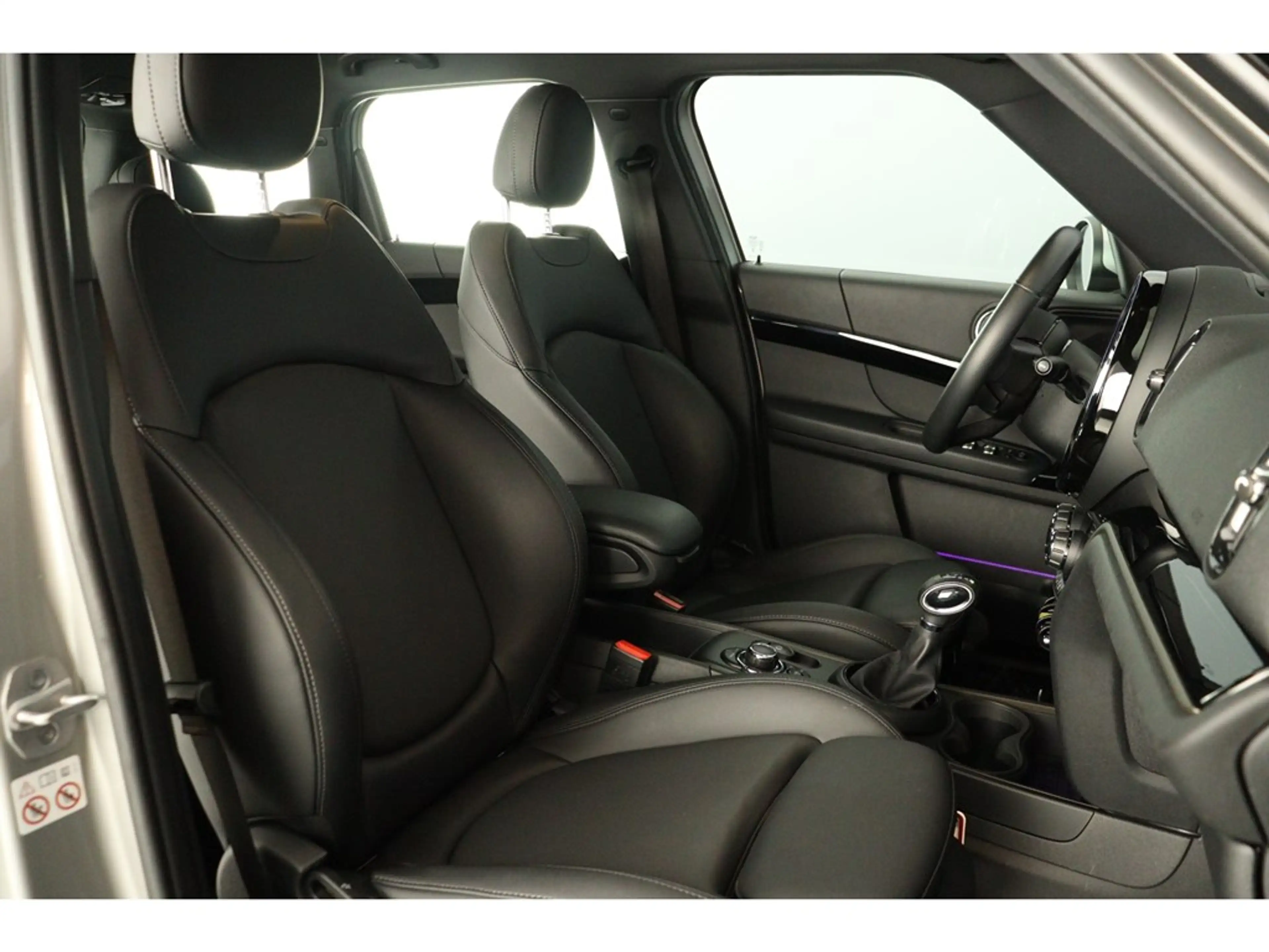 MINI Cooper SE Countryman ALL4 220pk Pack Business — photo 11