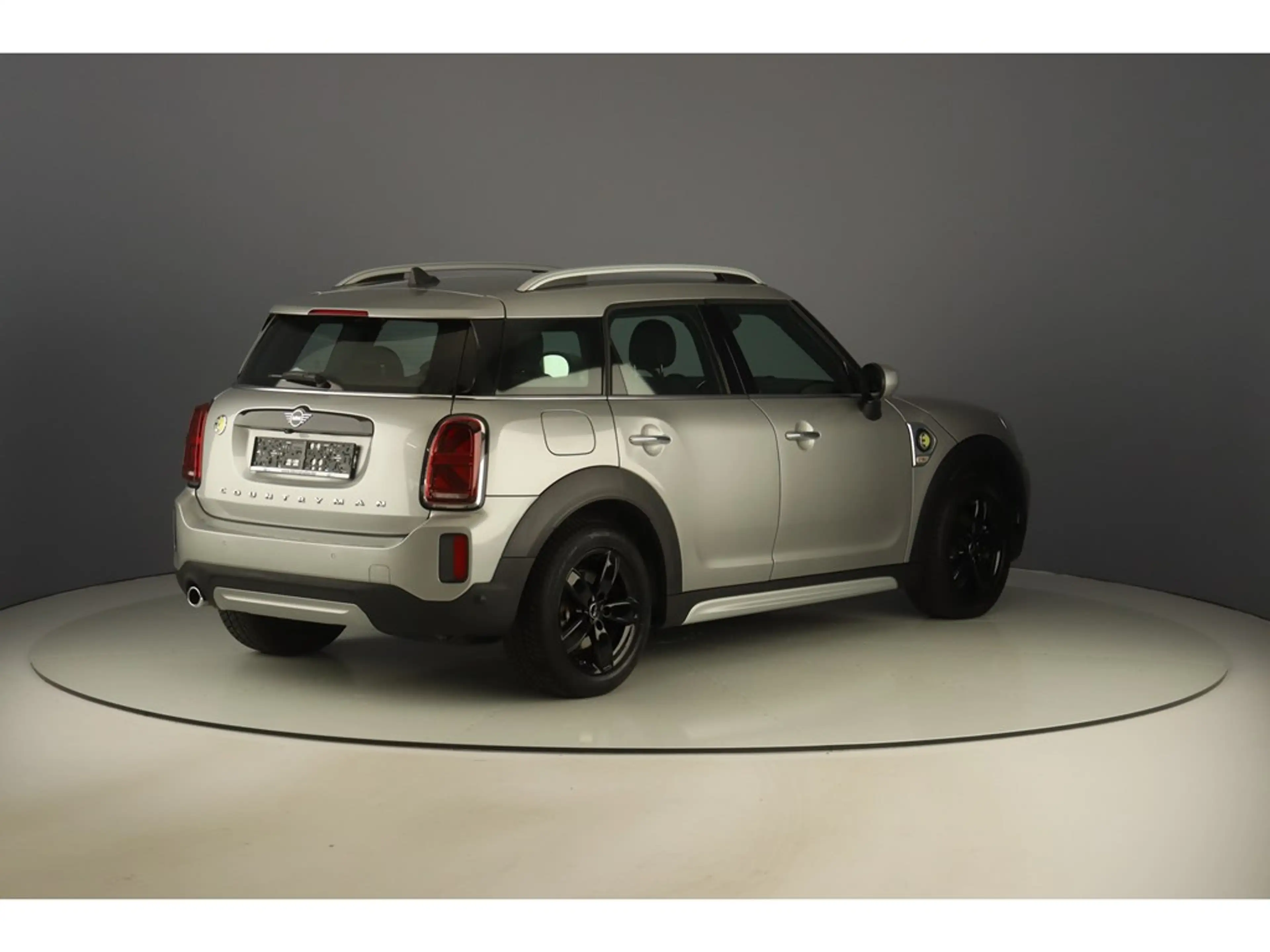MINI Cooper SE Countryman ALL4 220pk Pack Business — photo 5