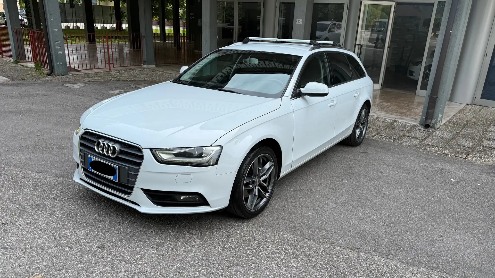 Audi A4 Avant 2.0 tdi Advanced 150cv multitronic Blanco - 1
