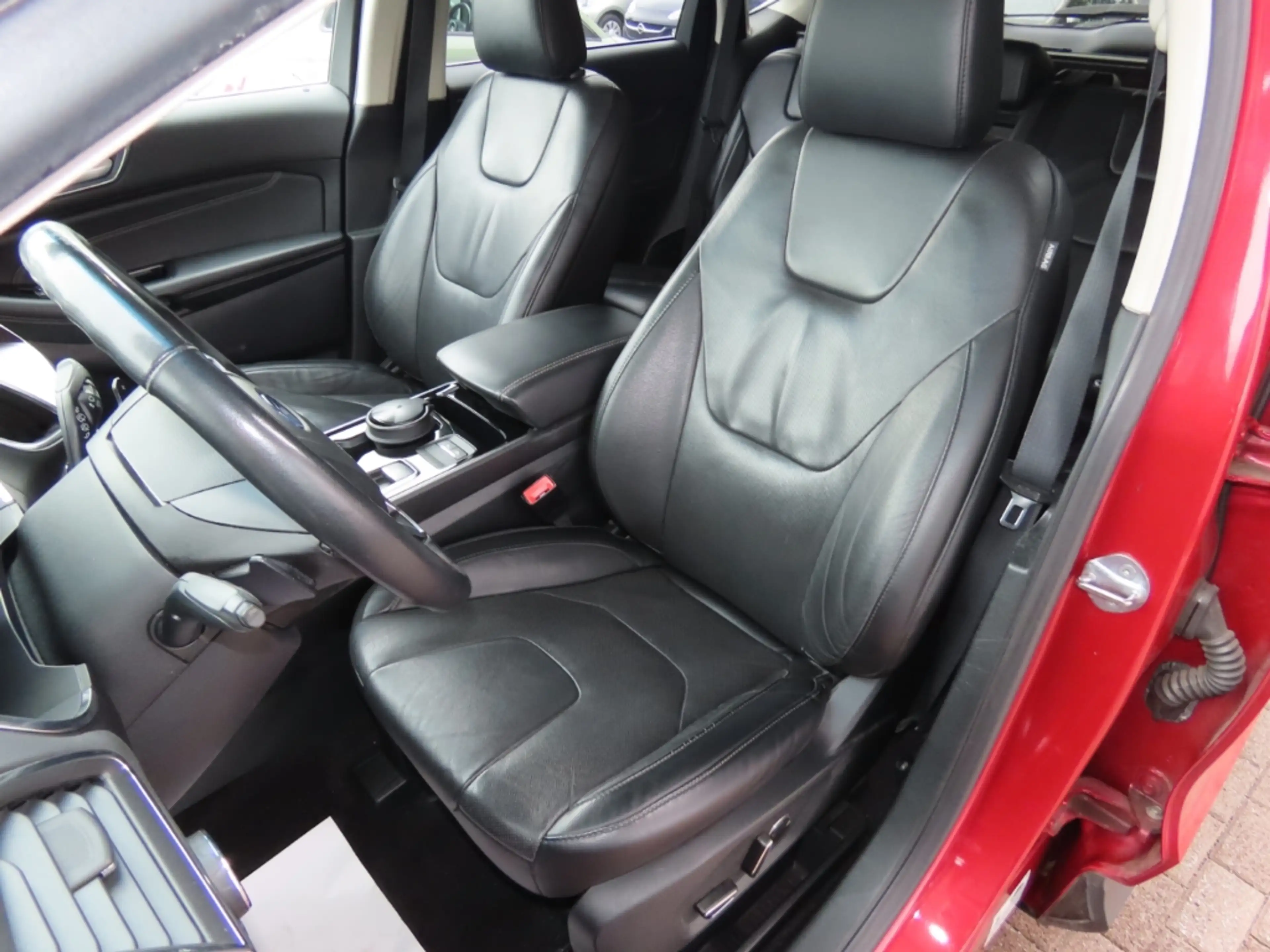 Ford Edge Titanium 1.Hd*Matrix*B&O*Navi*Kam*ACC*AHK — photo 9