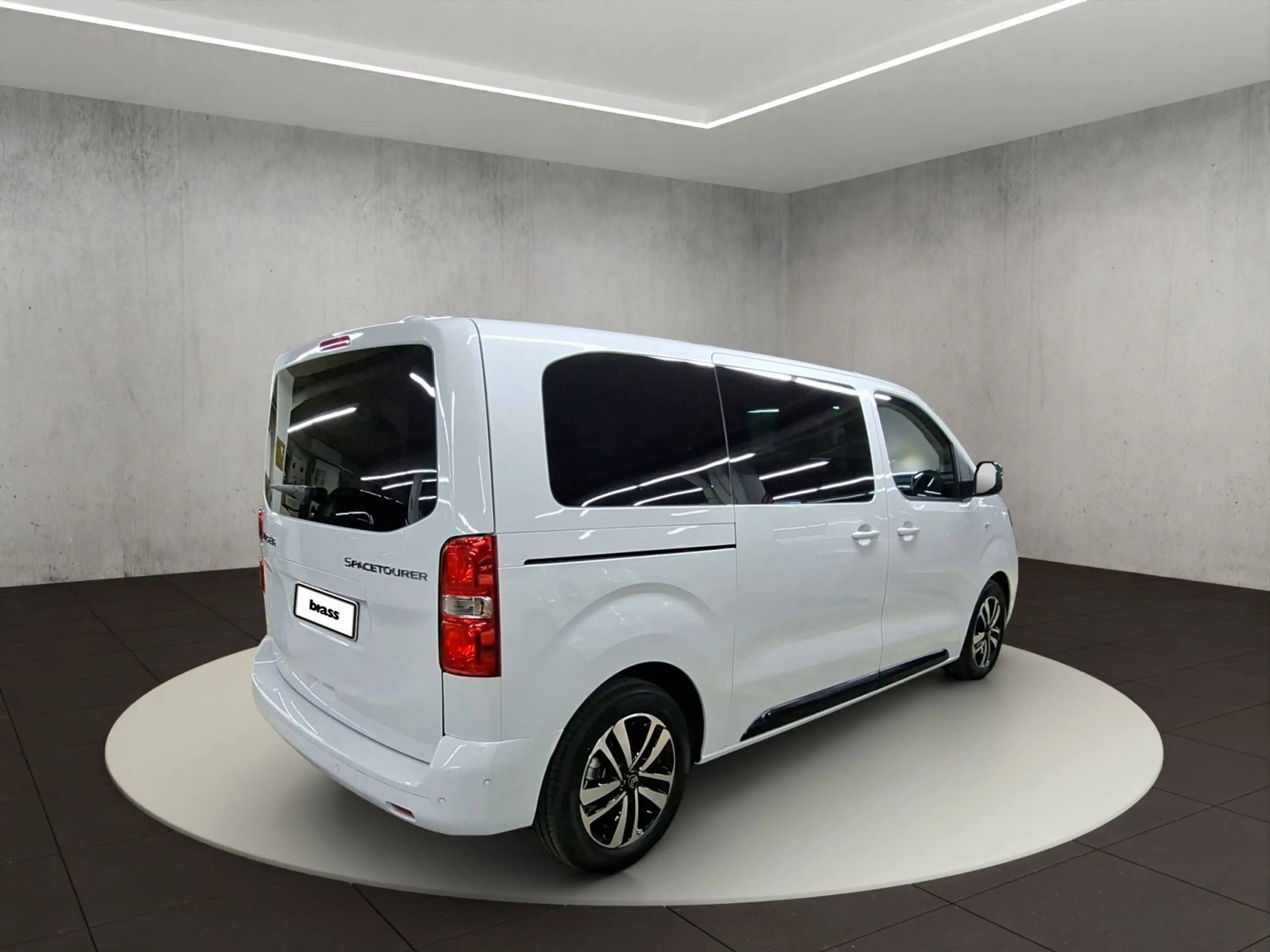Citroen Spacetourer . — photo 5