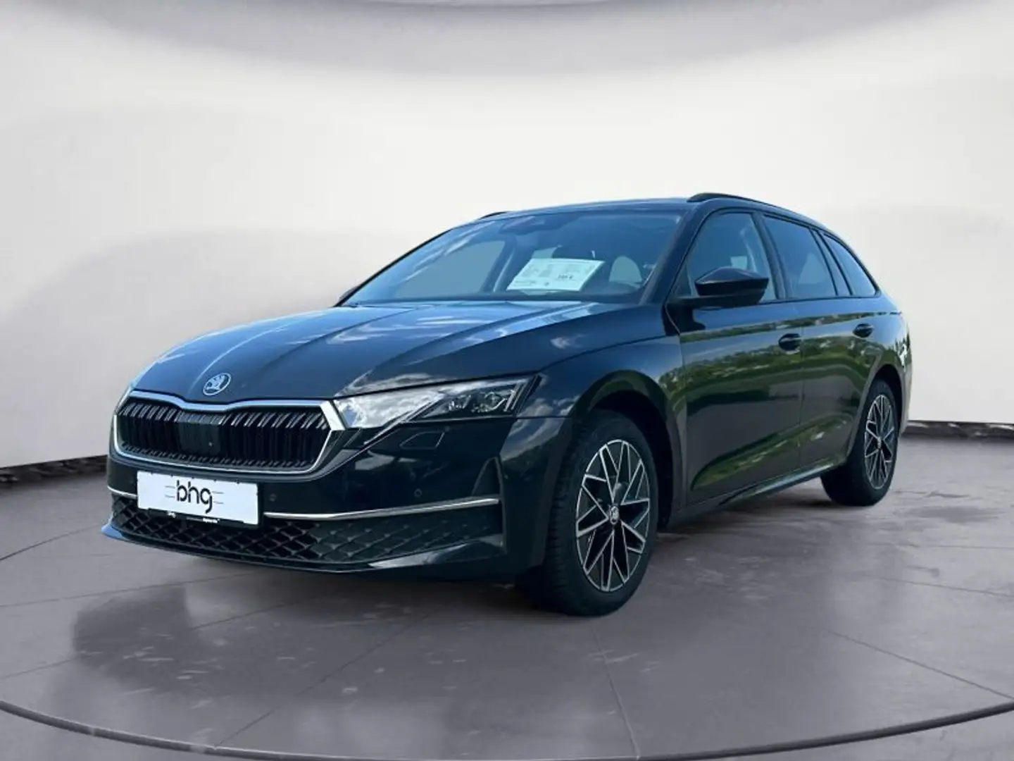 Skoda Octavia Combi 2.0 TDI Selection DSG PANO HUD LED Schwarz - 2