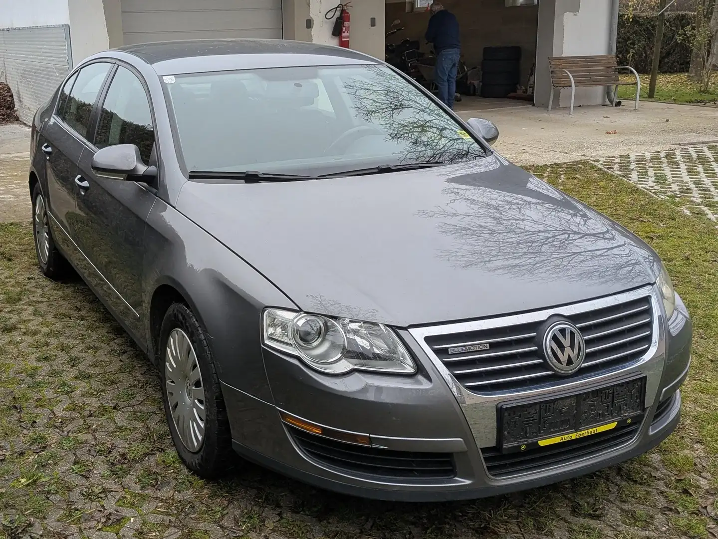 Volkswagen Passat Passat Blue Motion 1,9 TDI DPF Grau - 1