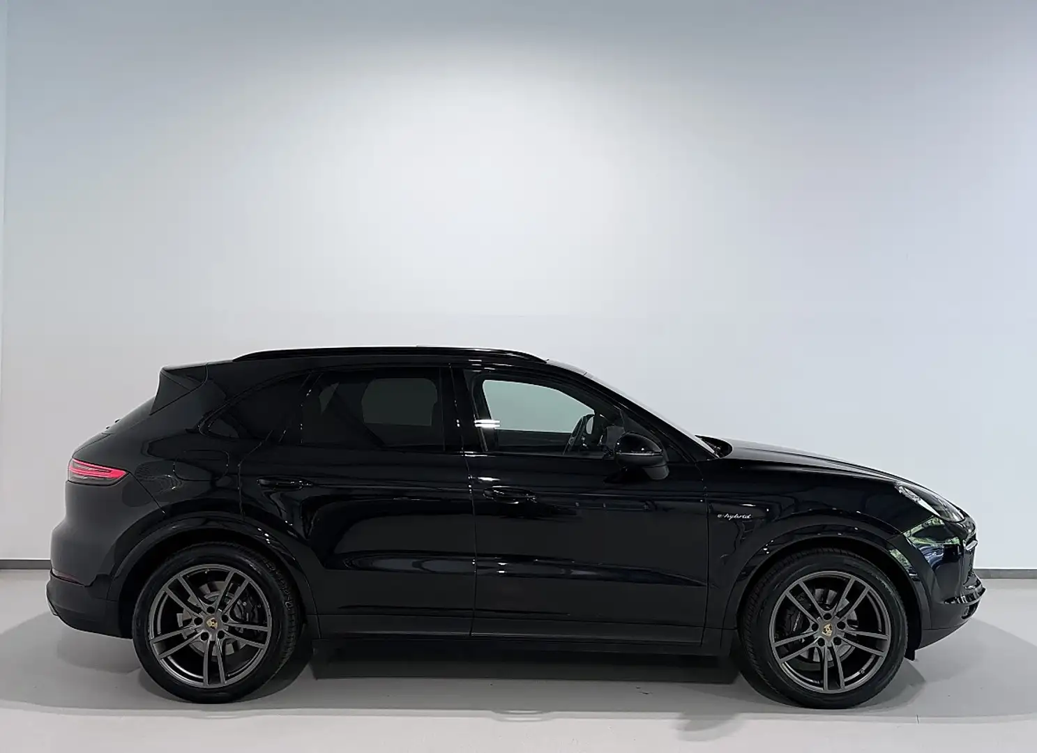 Porsche Cayenne III E-Hybrid Aut/Panorama/Sport-Chrono/AHK/PASM Schwarz - 2