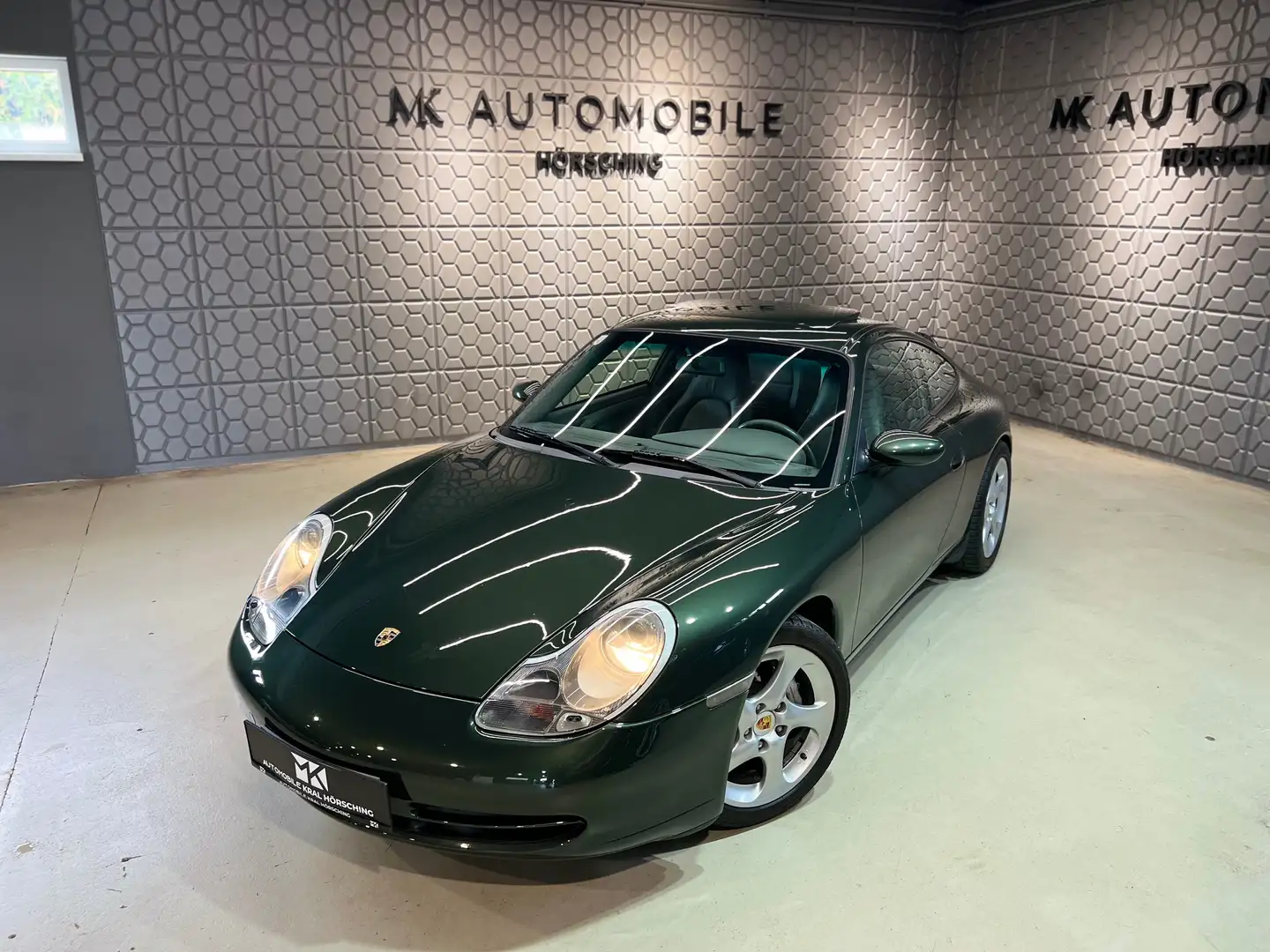 Porsche 911 Carrera 4 Coupé Limited Ed.*LEDER*NAVI*XENON* Grün - 2