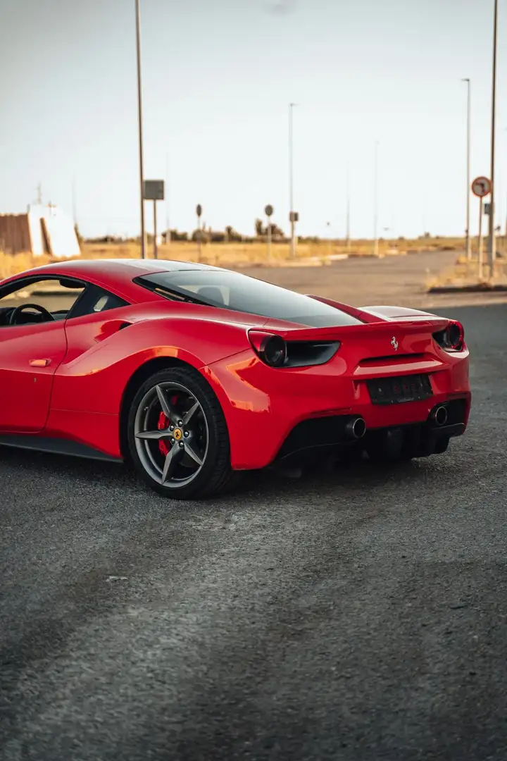 Ferrari 488 GTB Piros - 2