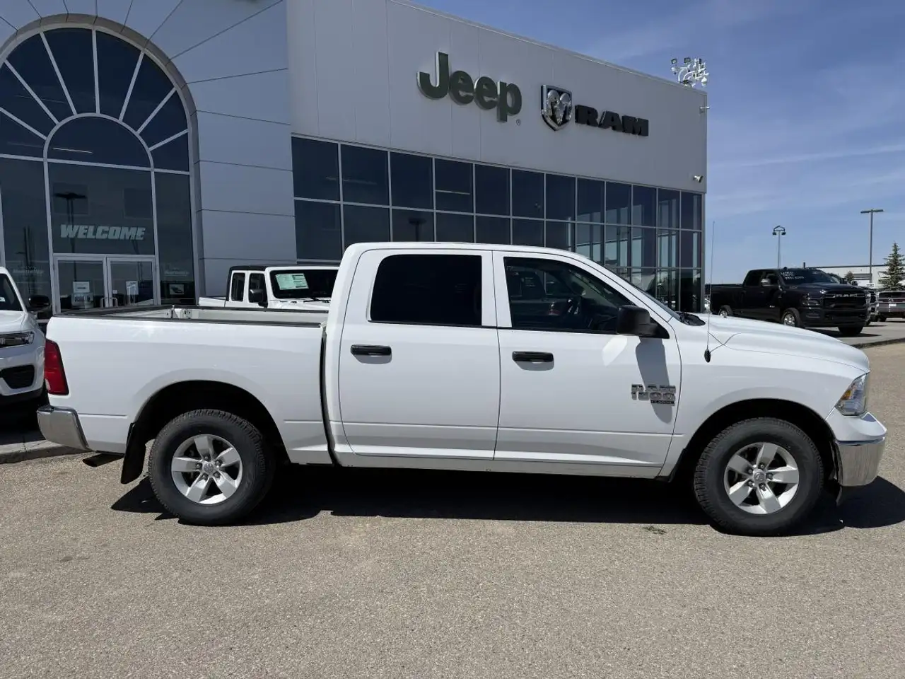 RAM 1500 снимка RAM 1500