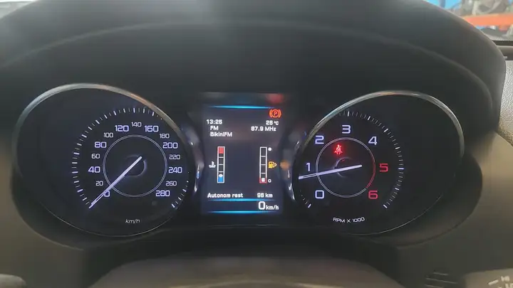 Jaguar XE 2.0 Diesel Portfolio 2016, foto 6
