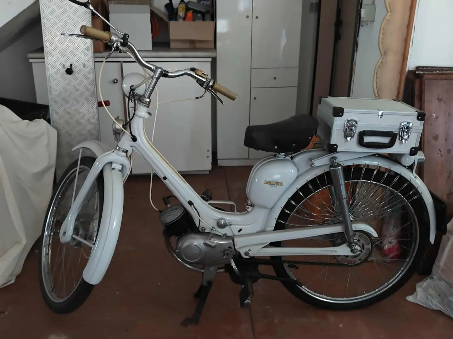 Lambretta Lambrettina 48 Білий - 1