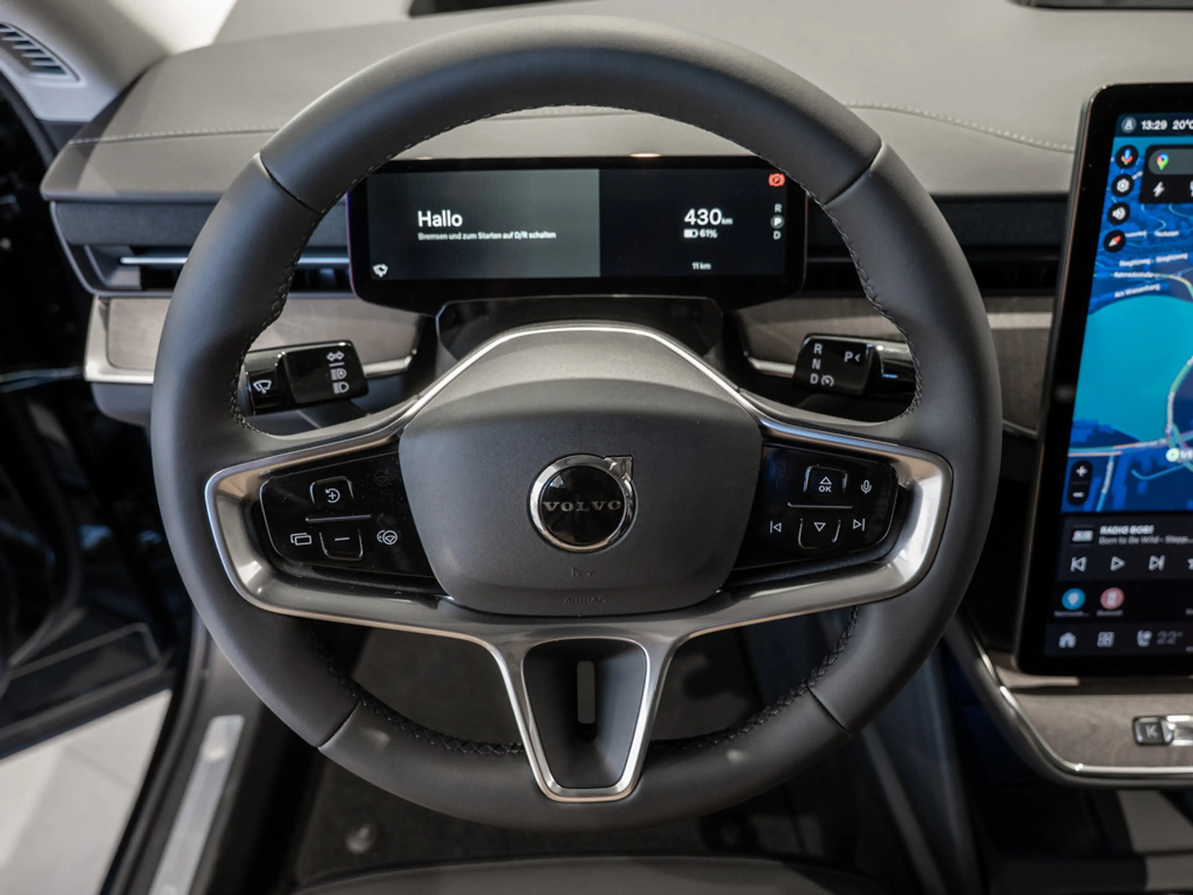 Volvo ES90 Single Motor Extended Range Ultra PANO — photo 12
