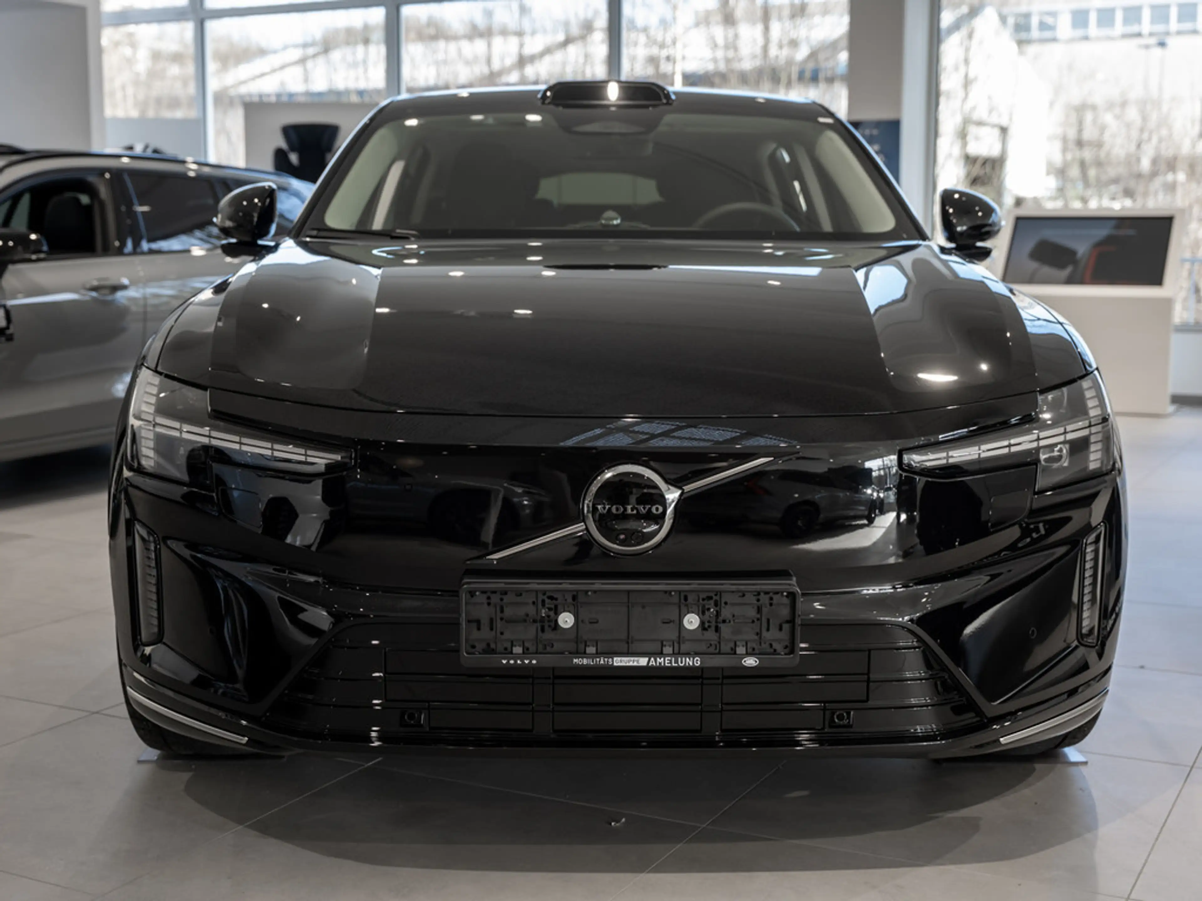 Volvo ES90 Single Motor Extended Range Ultra PANO — photo 5