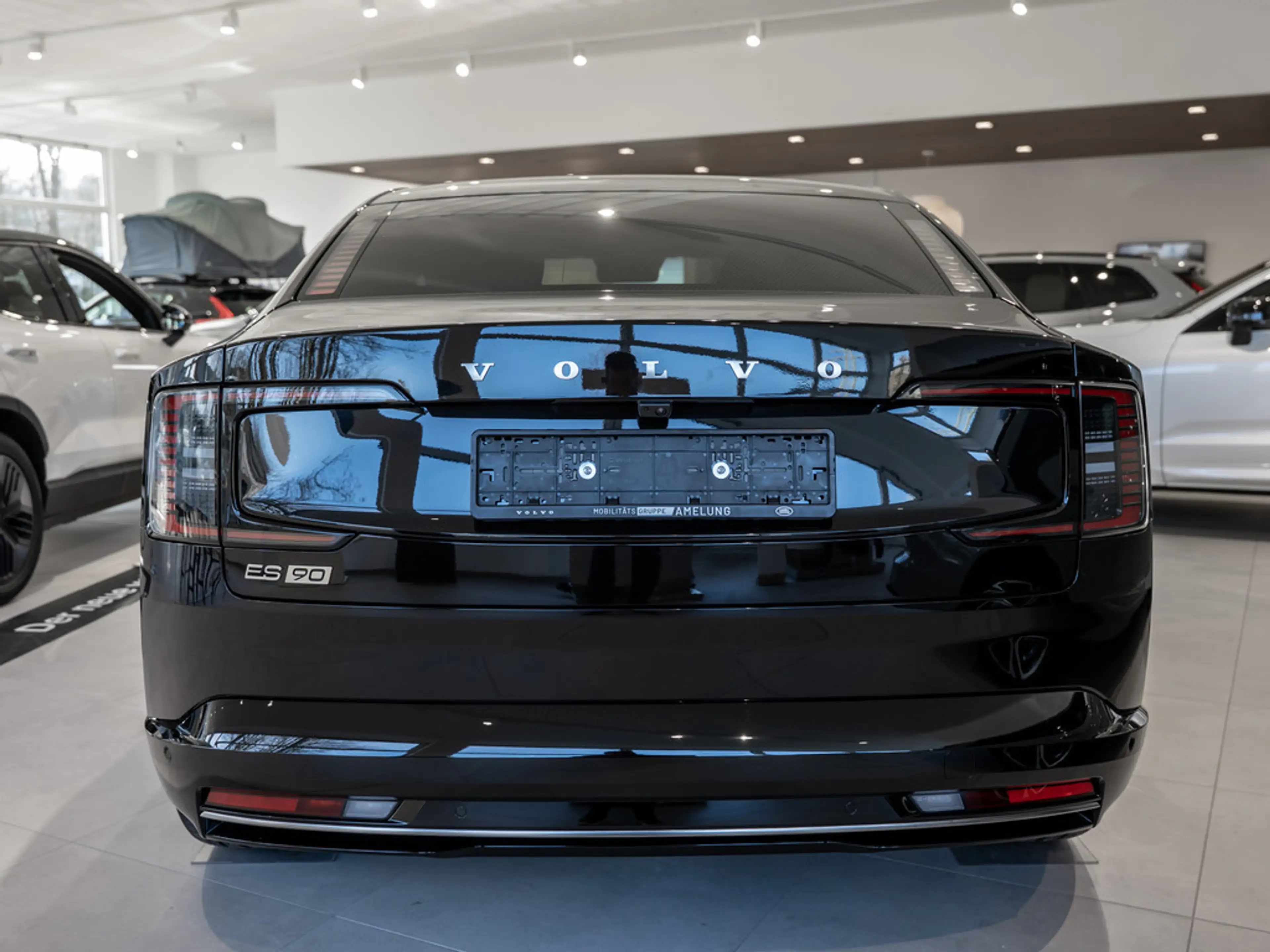 Volvo ES90 Single Motor Extended Range Ultra PANO — photo 6
