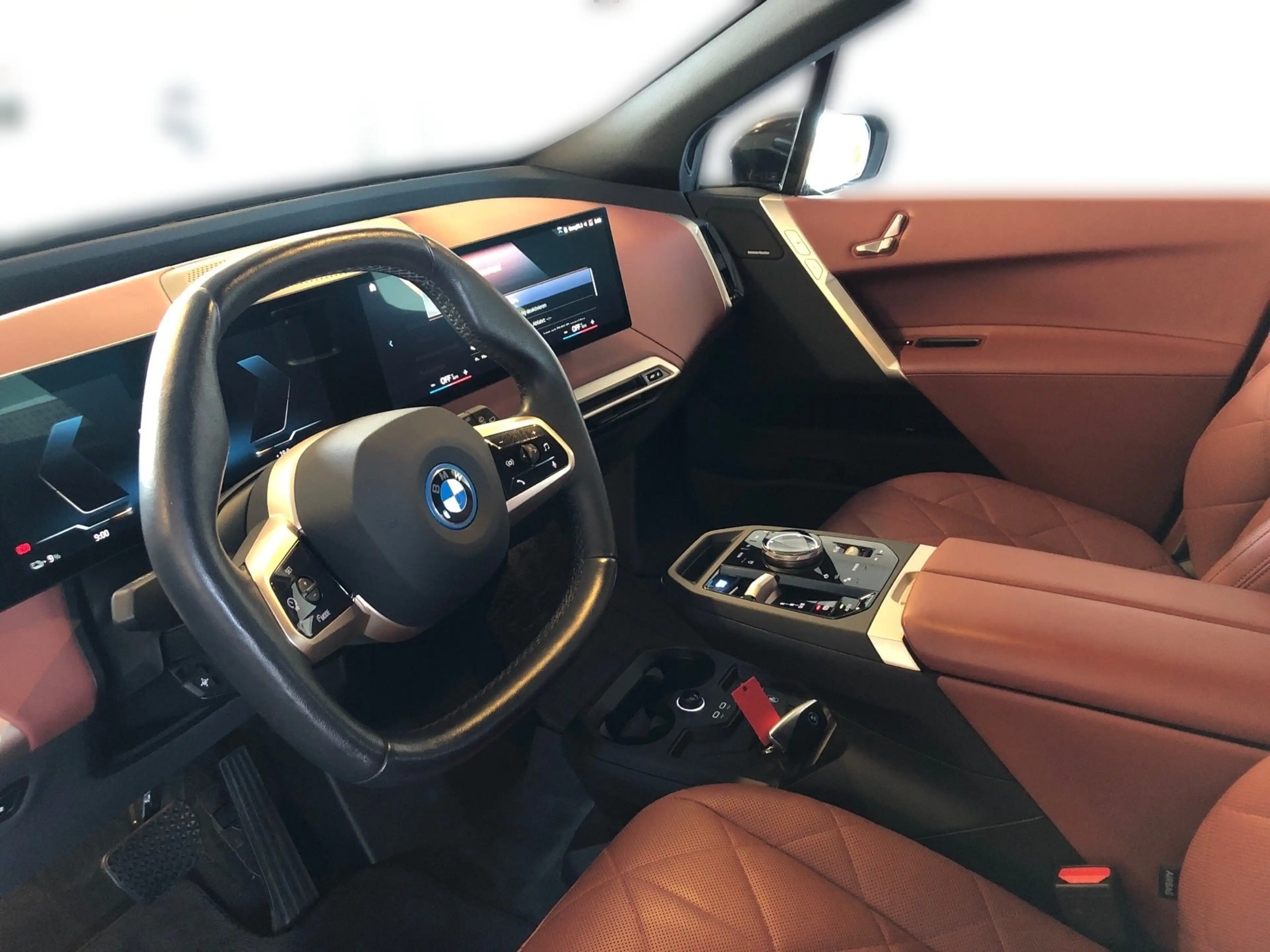 BMW iX xDrive40 Sportpaket*AHK*Laser*Suite*SkyLounge*Driv — photo 7