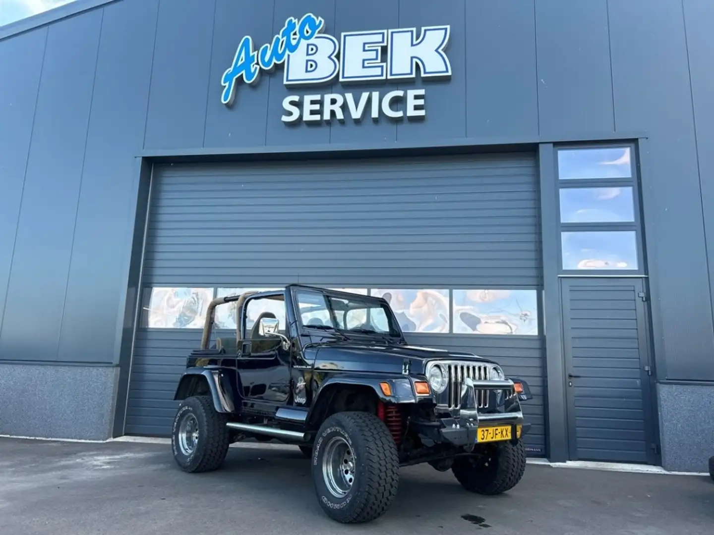 Jeep Wrangler sahara edition Zwart - 1