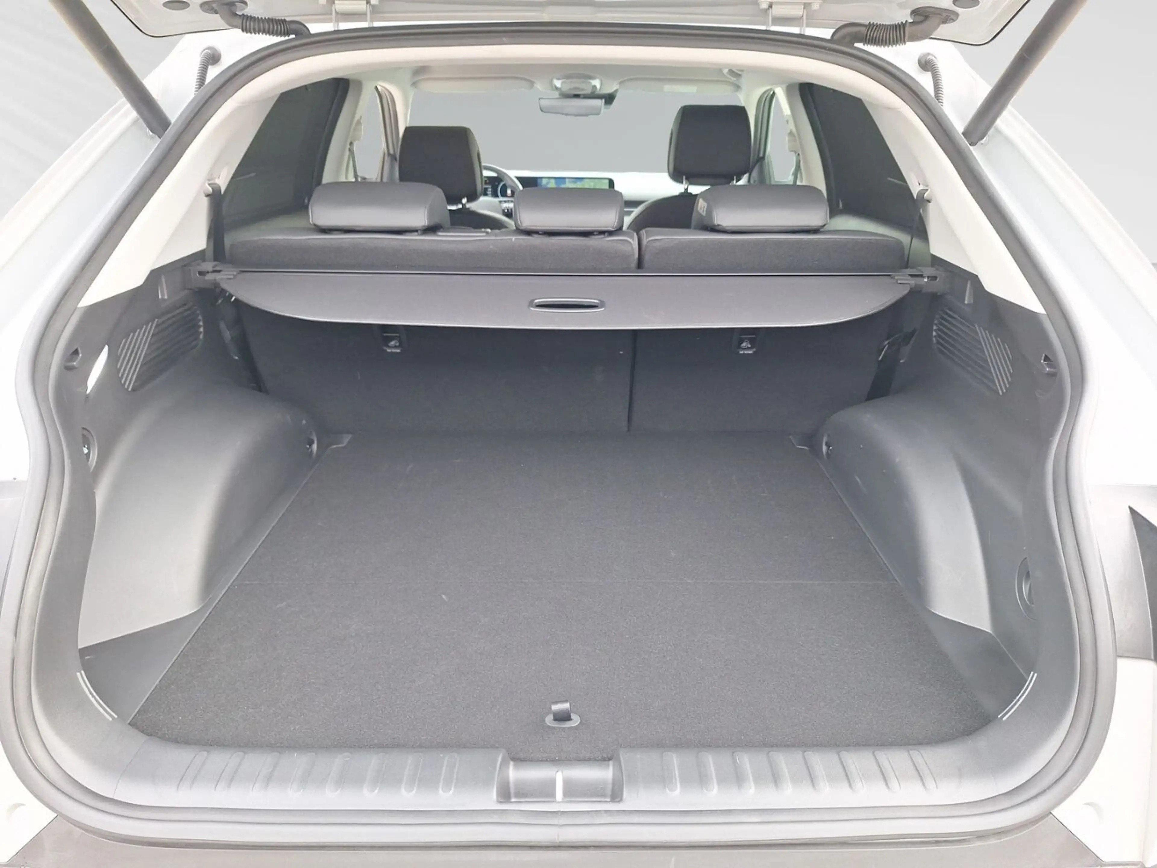 Hyundai IONIQ 5 EV 2WD 84kWh UNIQ 20'' Leder HeadUp elHK — photo 6