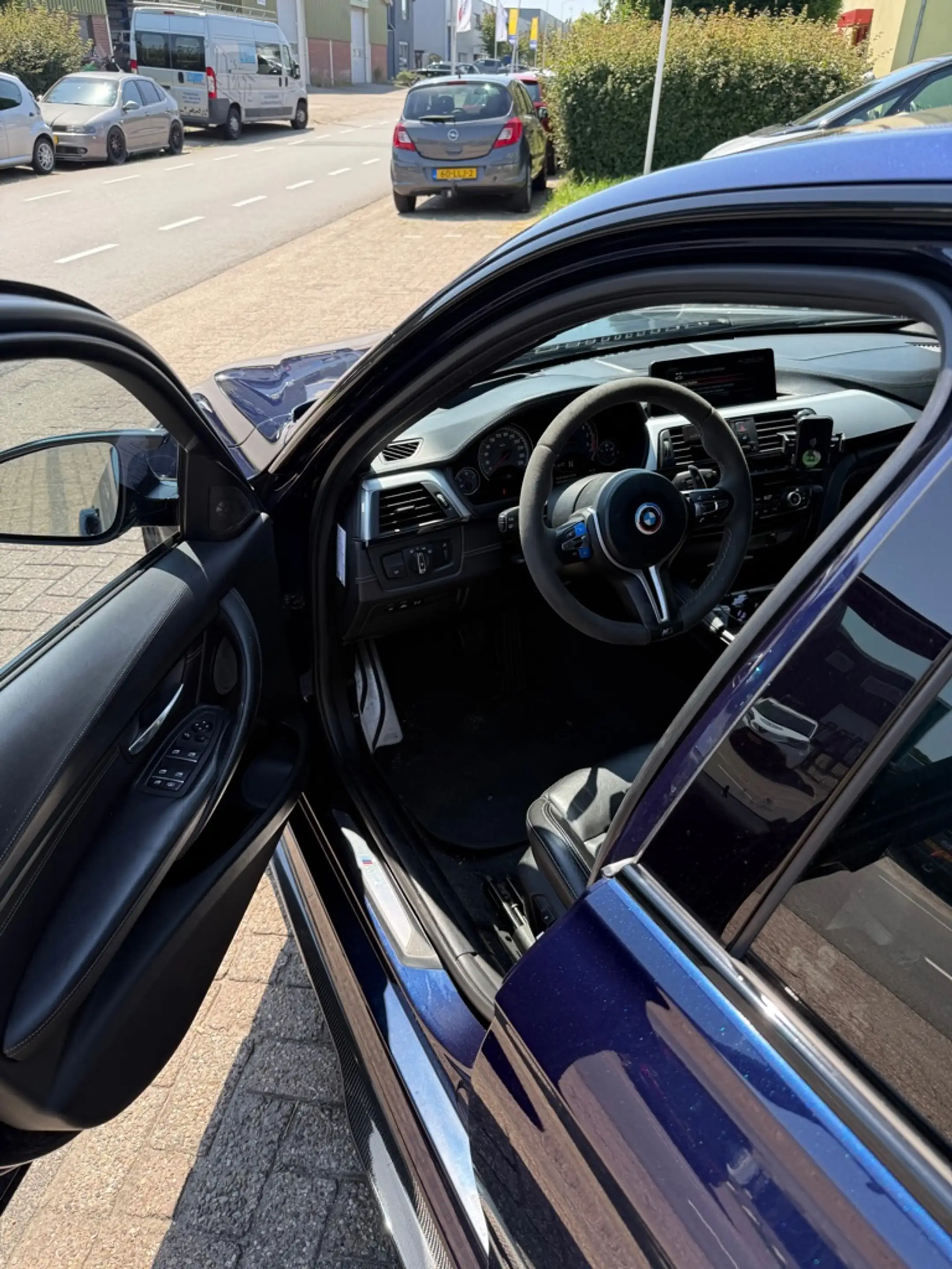 BMW M3 3-serie Competition DCTA — photo 8