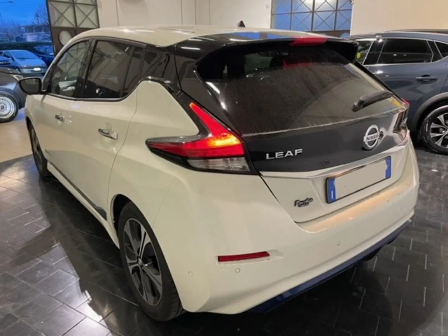 Nissan Leaf Tekna 40 kWh Bianco - 2