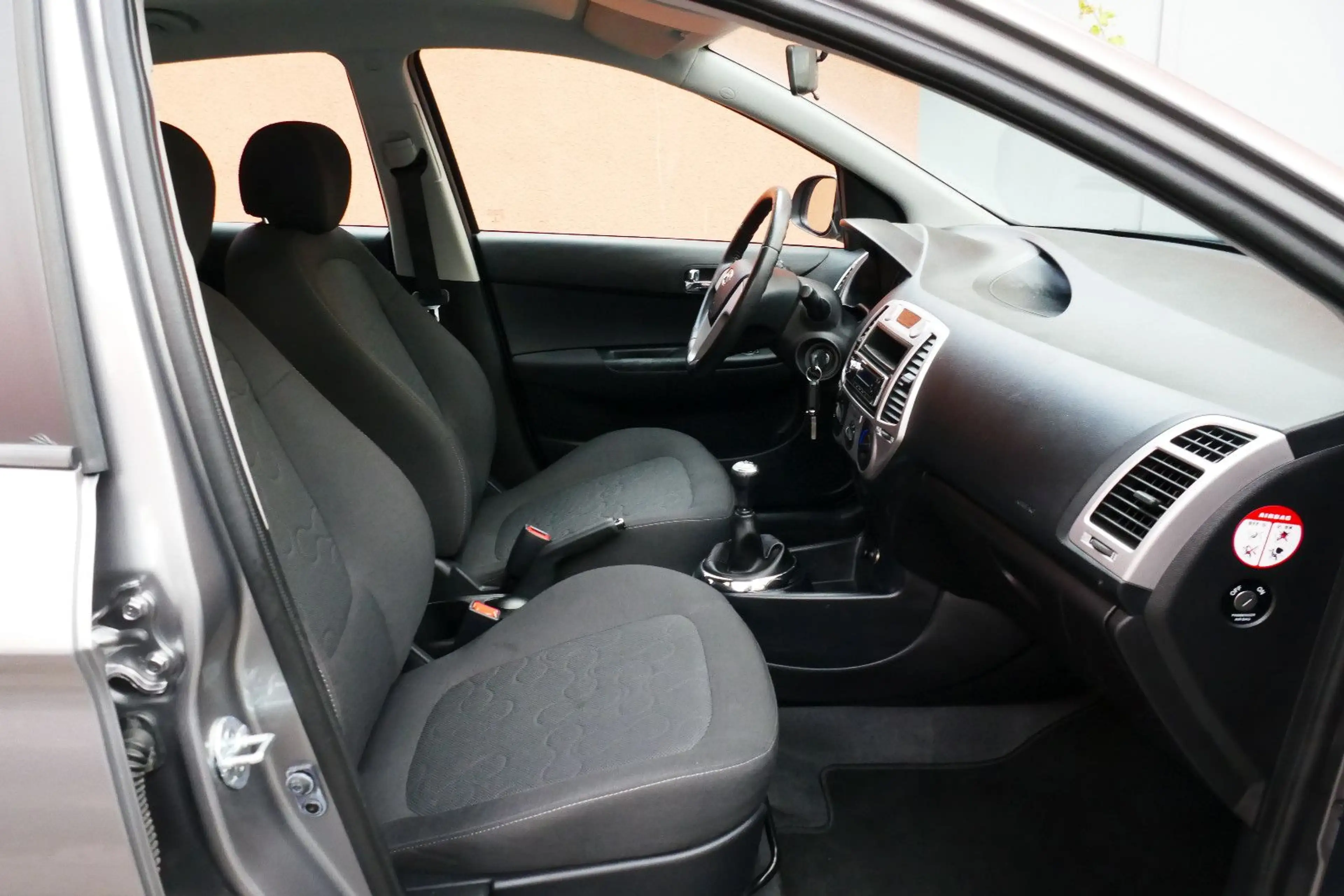 Hyundai i20 #55Tkm, #Klimaanlage — photo 11