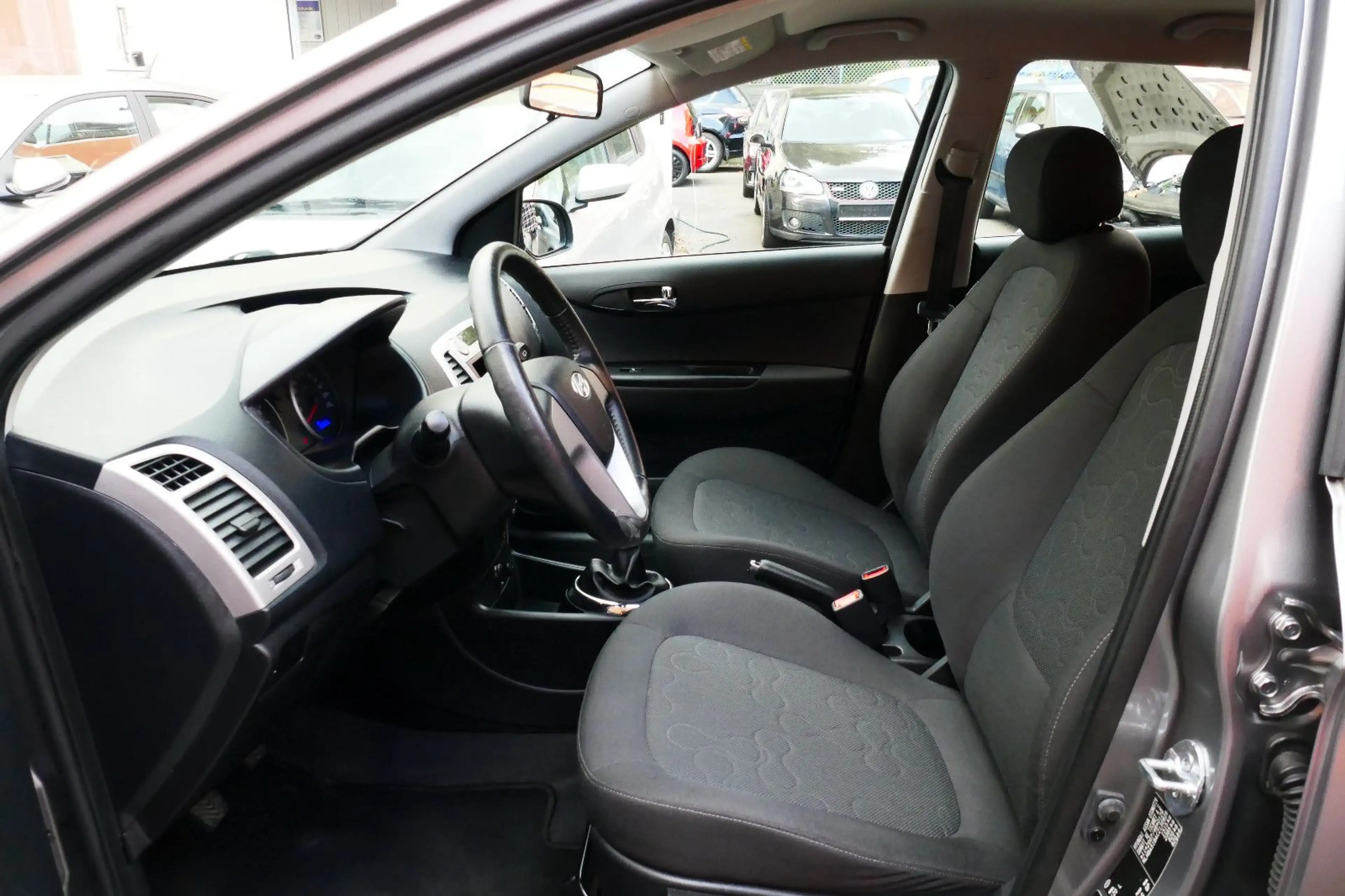 Hyundai i20 #55Tkm, #Klimaanlage — photo 7