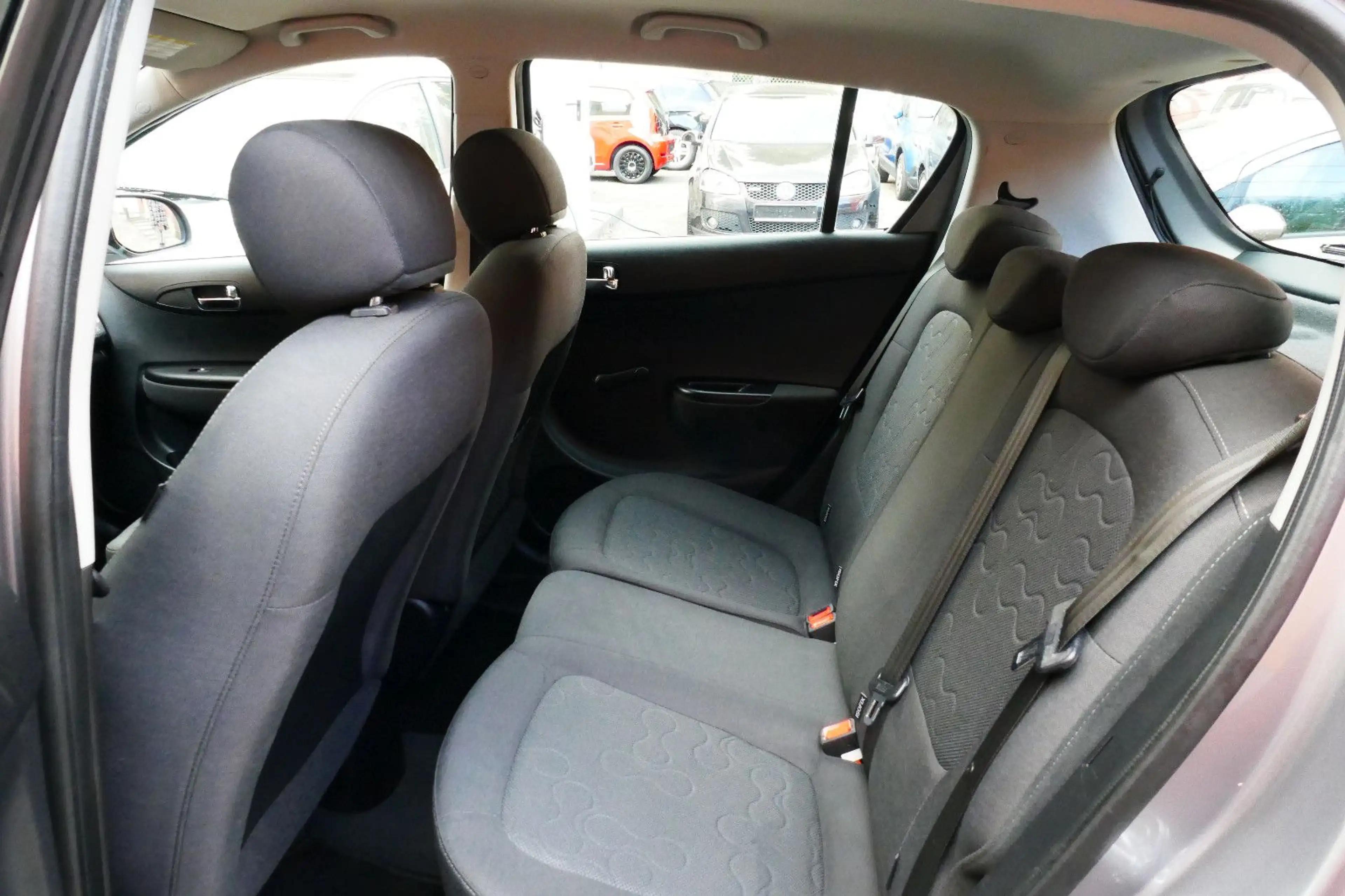 Hyundai i20 #55Tkm, #Klimaanlage — photo 9