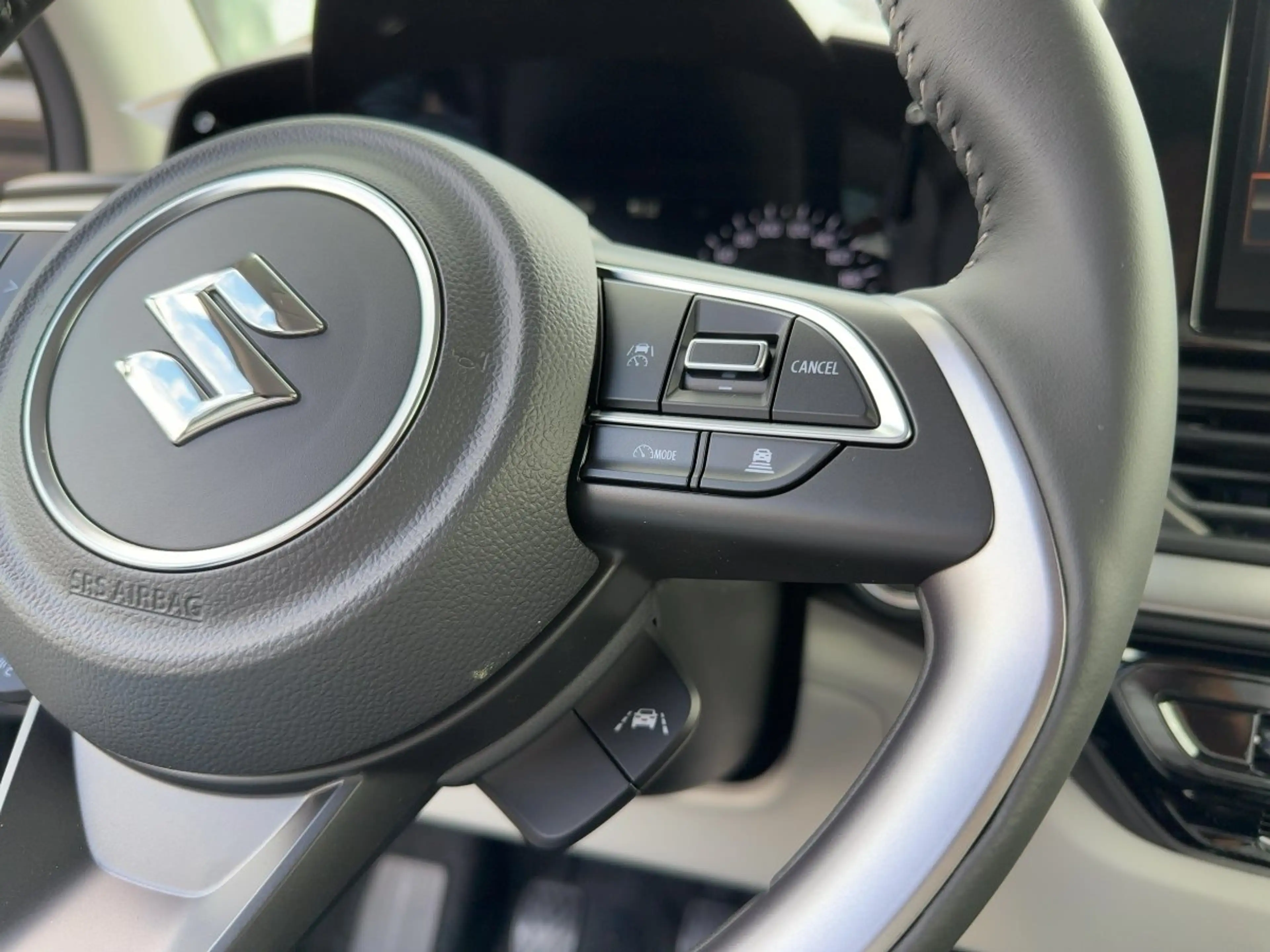 Suzuki Swift +Bis8JahreGarantie+LED+NAVI+TWA+CAM+LM+ — photo 15