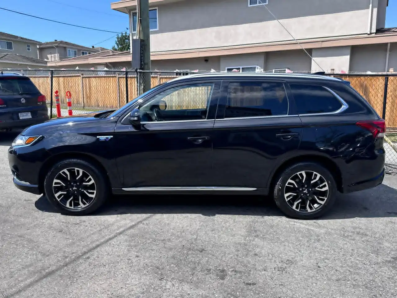 Mitsubishi Outlander снимка Mitsubishi Outlander