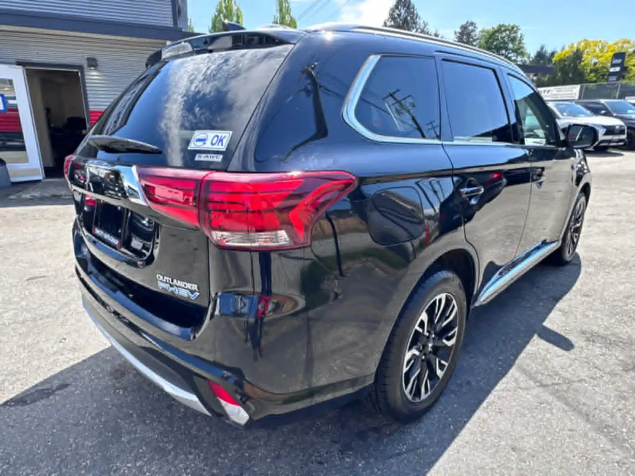 Mitsubishi Outlander снимка Mitsubishi Outlander