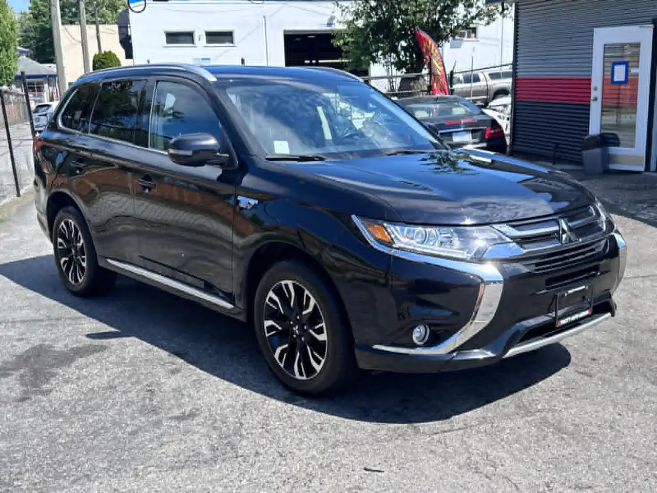 Mitsubishi Outlander снимка Mitsubishi Outlander