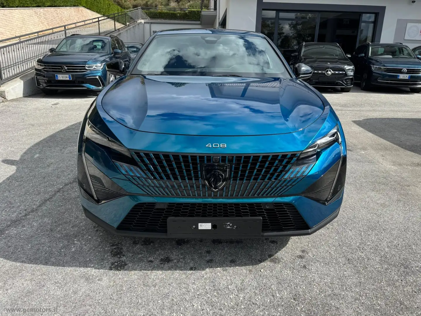 Peugeot 408 PureTech 130 S&S EAT8 GT Blau - 2
