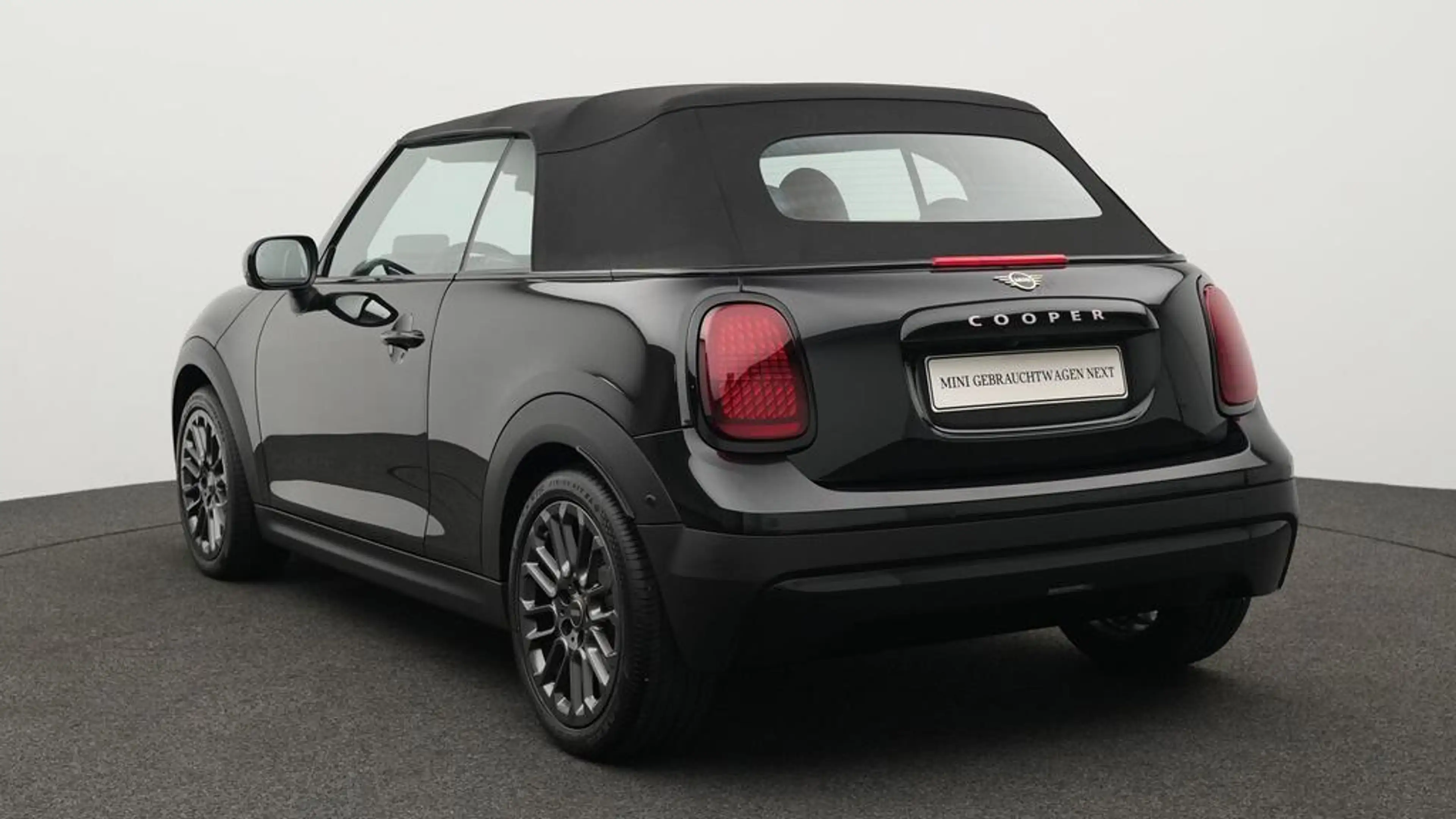 MINI Cooper C Cabrio Classic Trim — photo 6