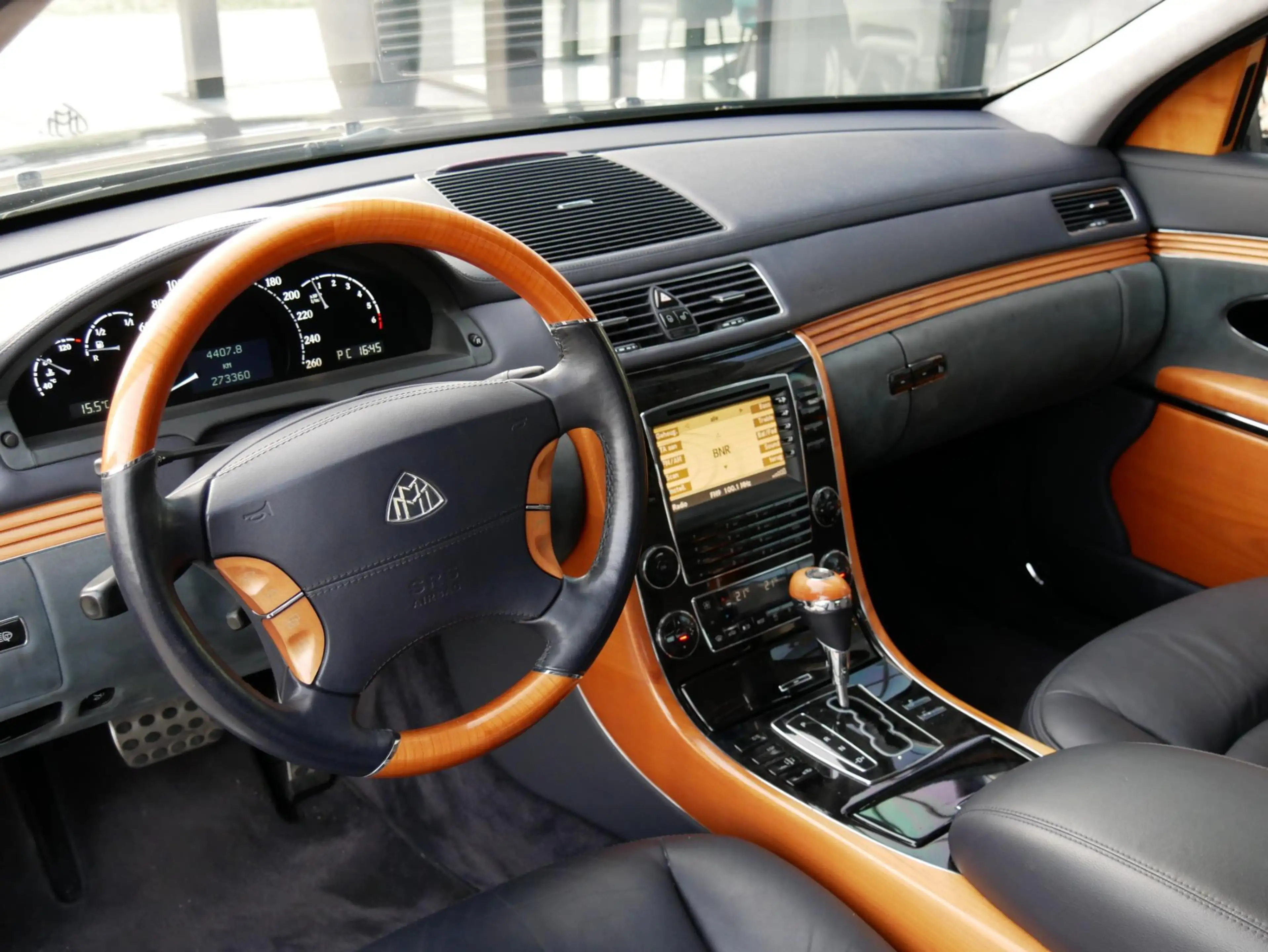 Maybach 57 5.5 V12 — photo 6