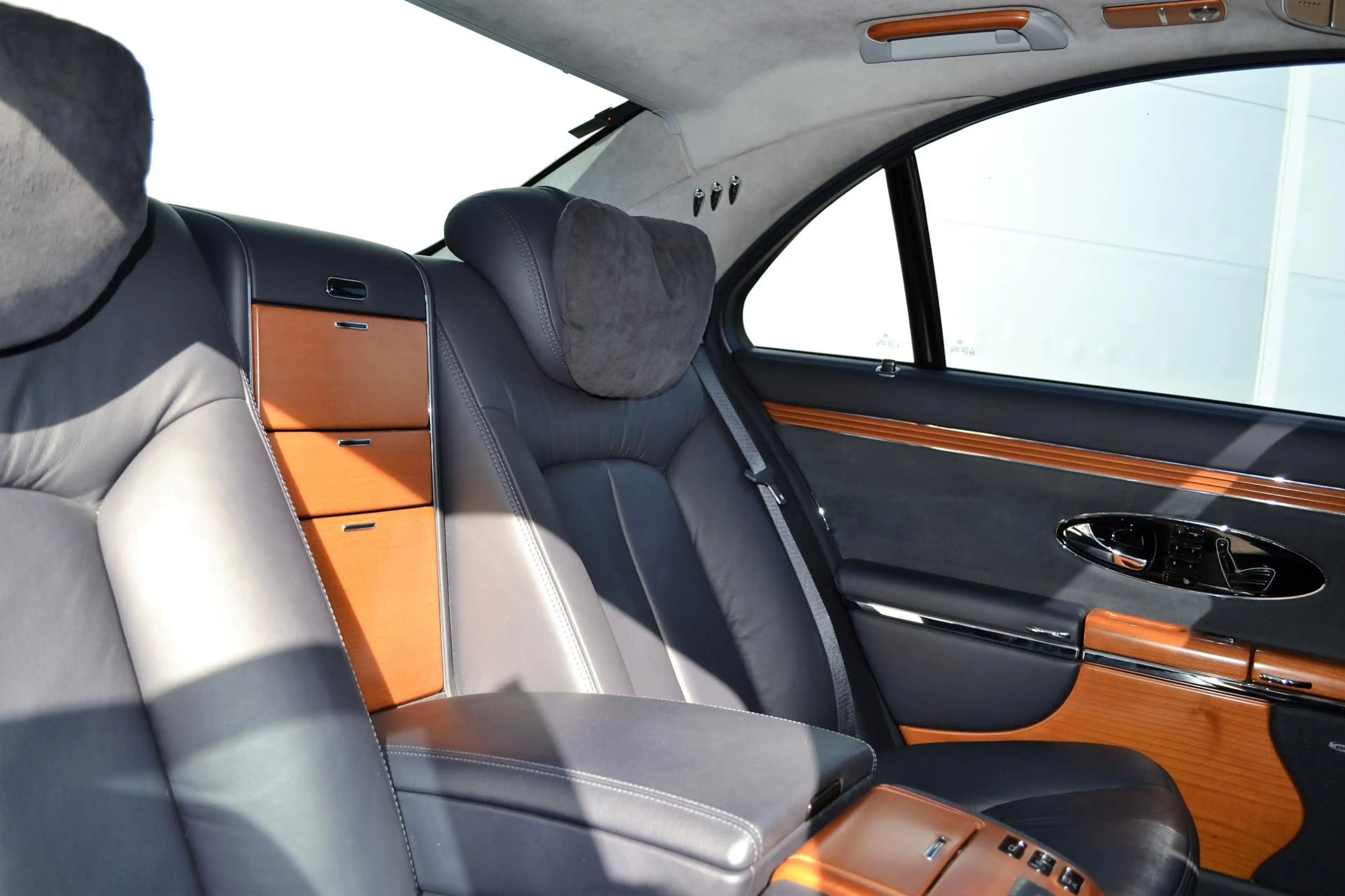 Maybach 57 5.5 V12 — photo 18